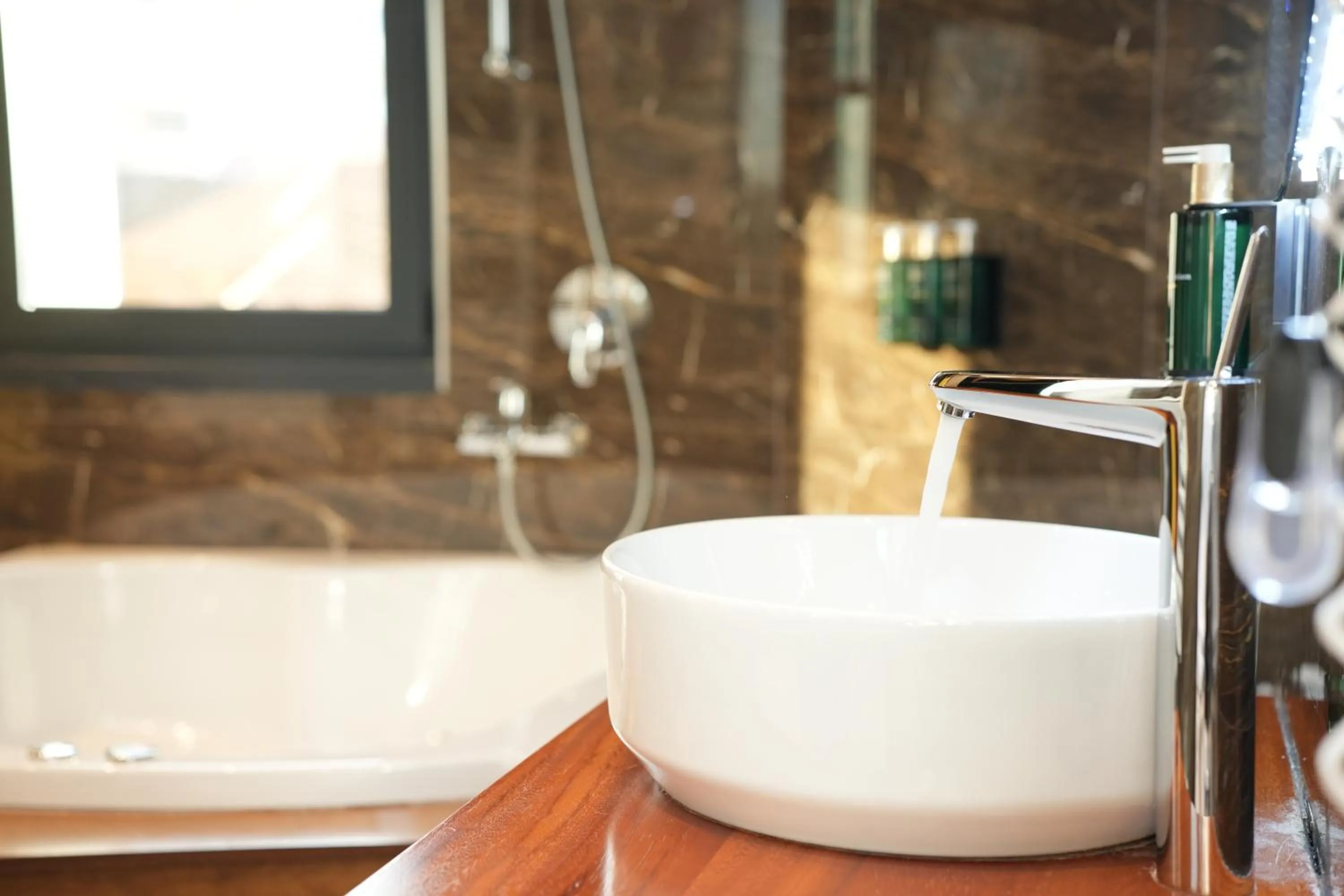 Shower in La Suite Boutique Hotel