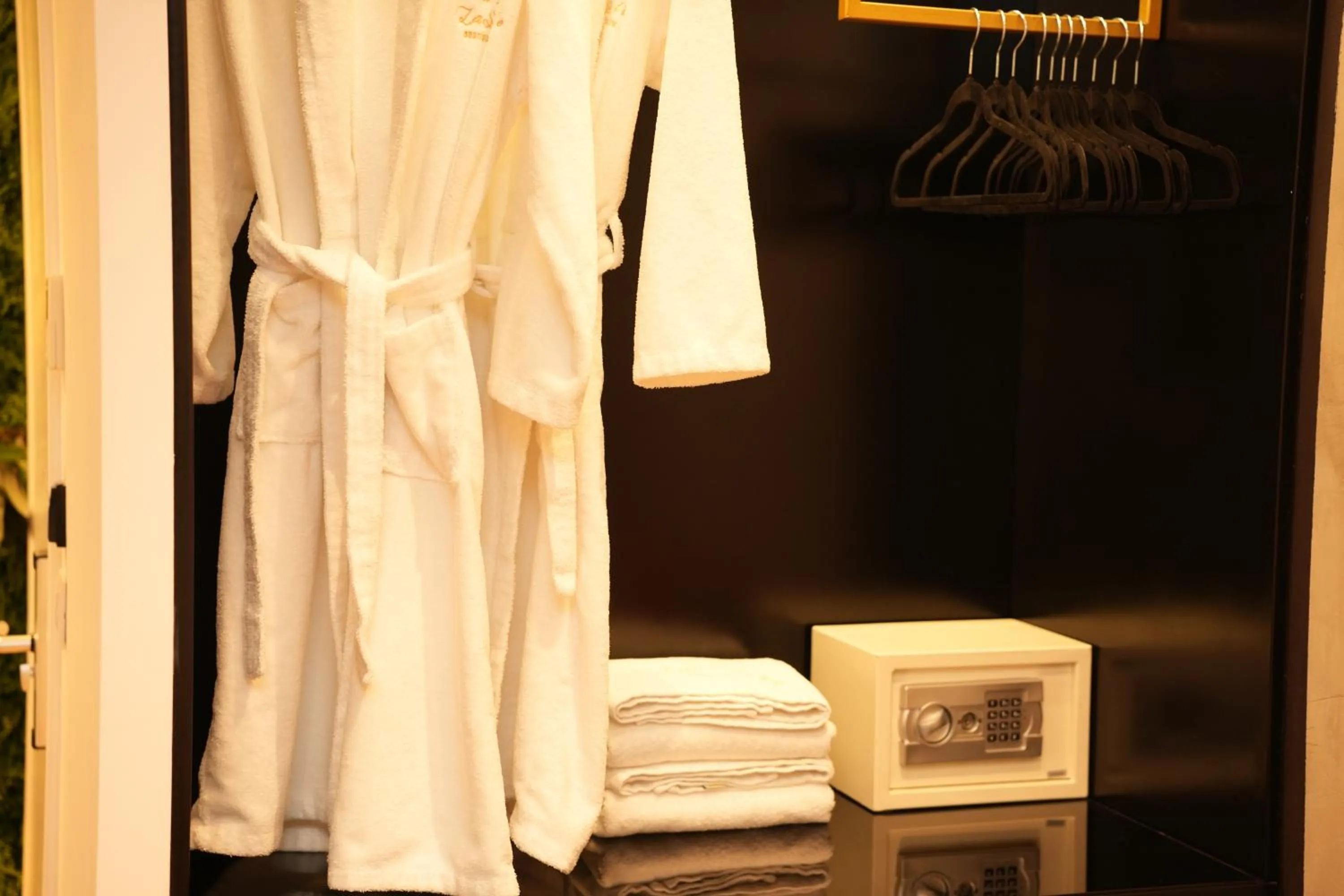towels in La Suite Boutique Hotel
