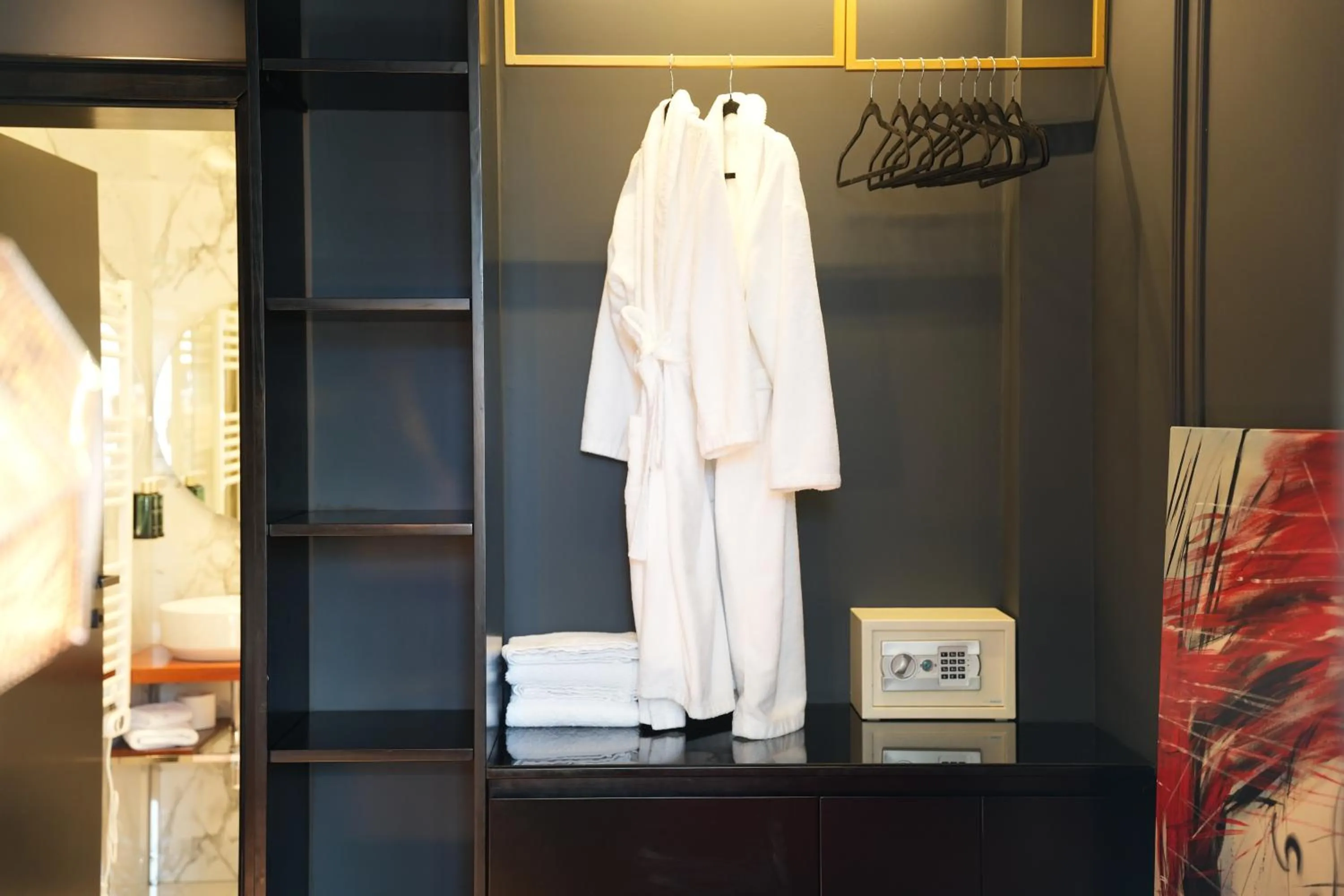 towels in La Suite Boutique Hotel