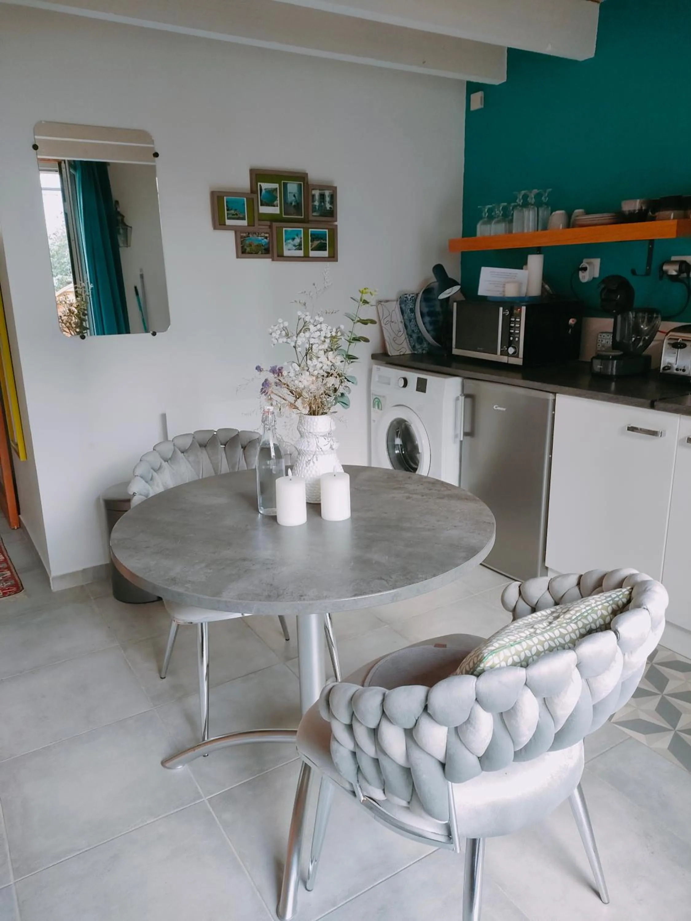 Kitchen or kitchenette in Maison d'hôtes La Suite 27, appartement La Suite 27 bis