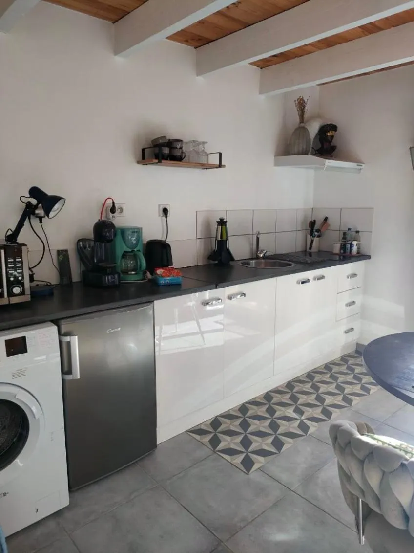 La Suite 27 bis, maison indépendante avec terrasse, proche gare et centre