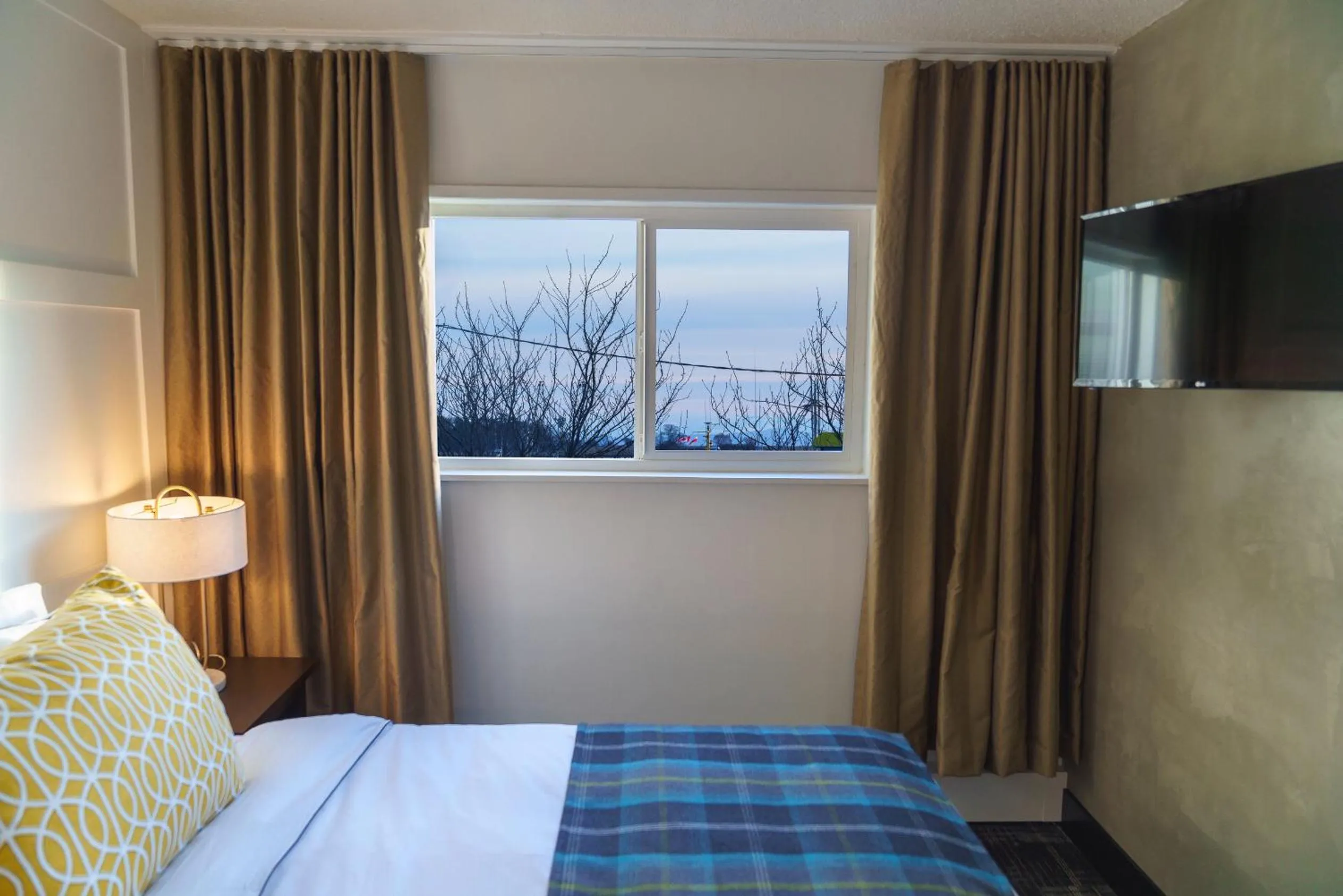 Bedroom in The Steveston Cafe & Hotel