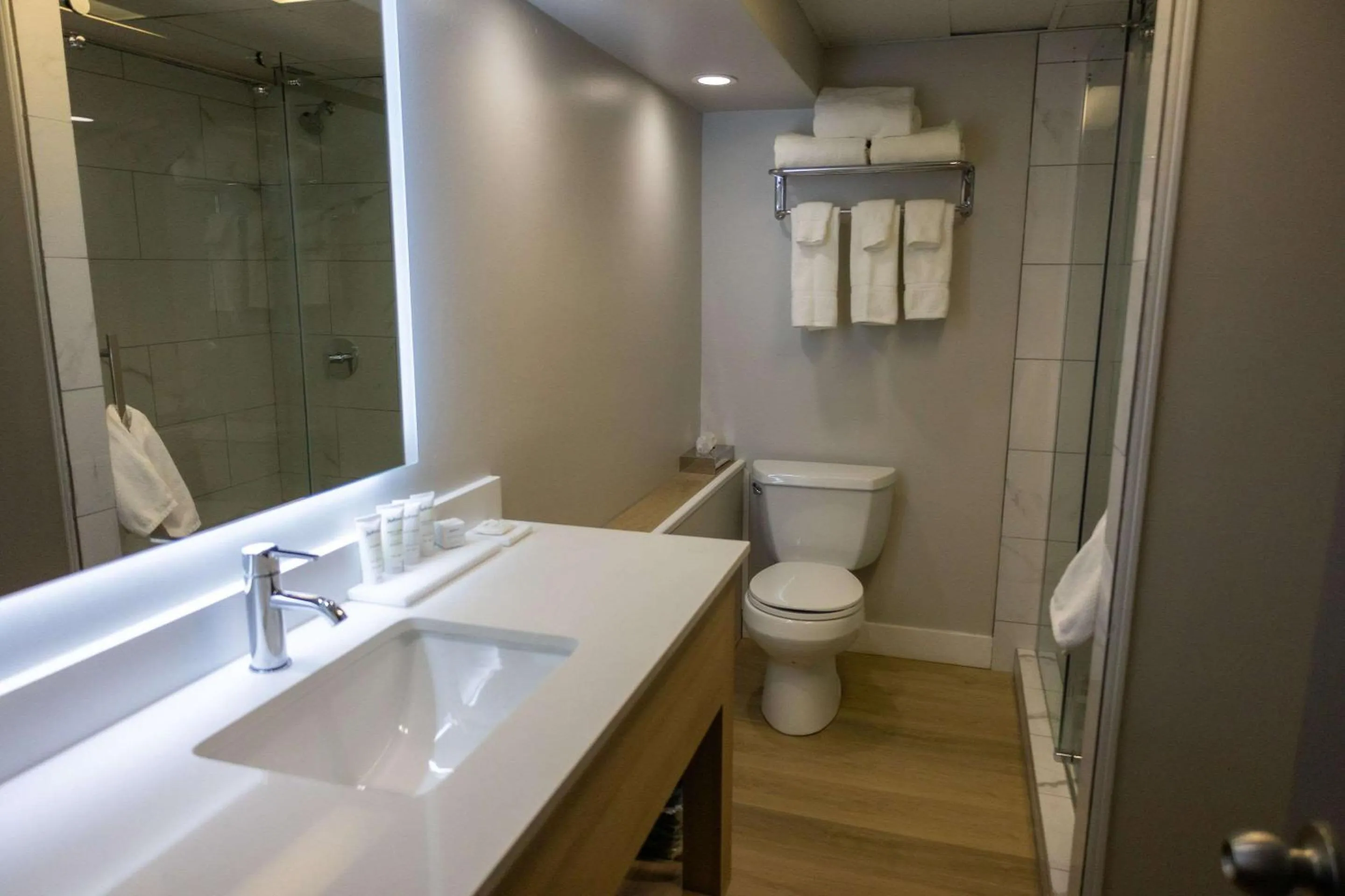 Bedroom in Radisson Hotel Fort St John