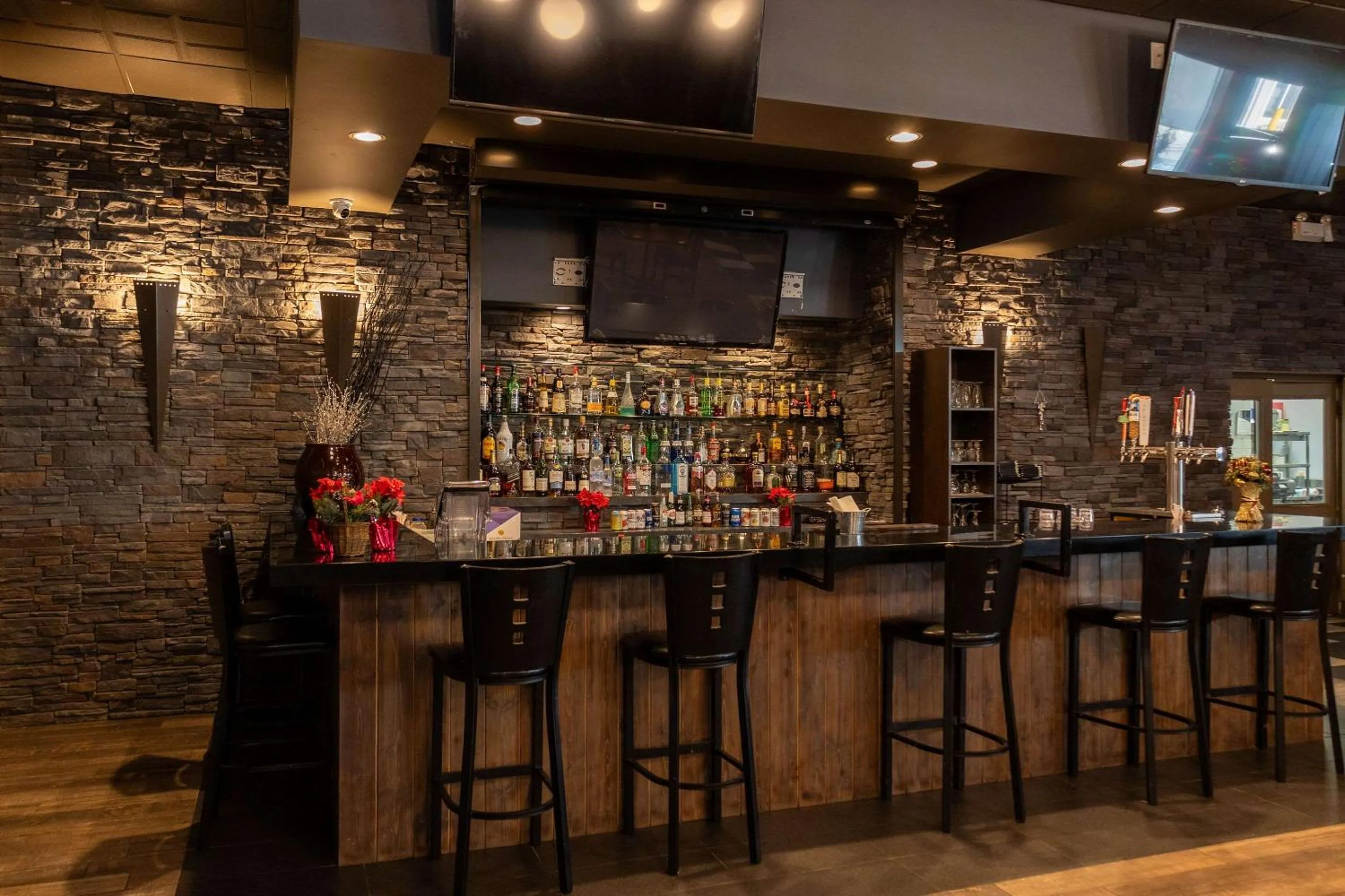 Lounge or bar in Radisson Hotel Fort St John