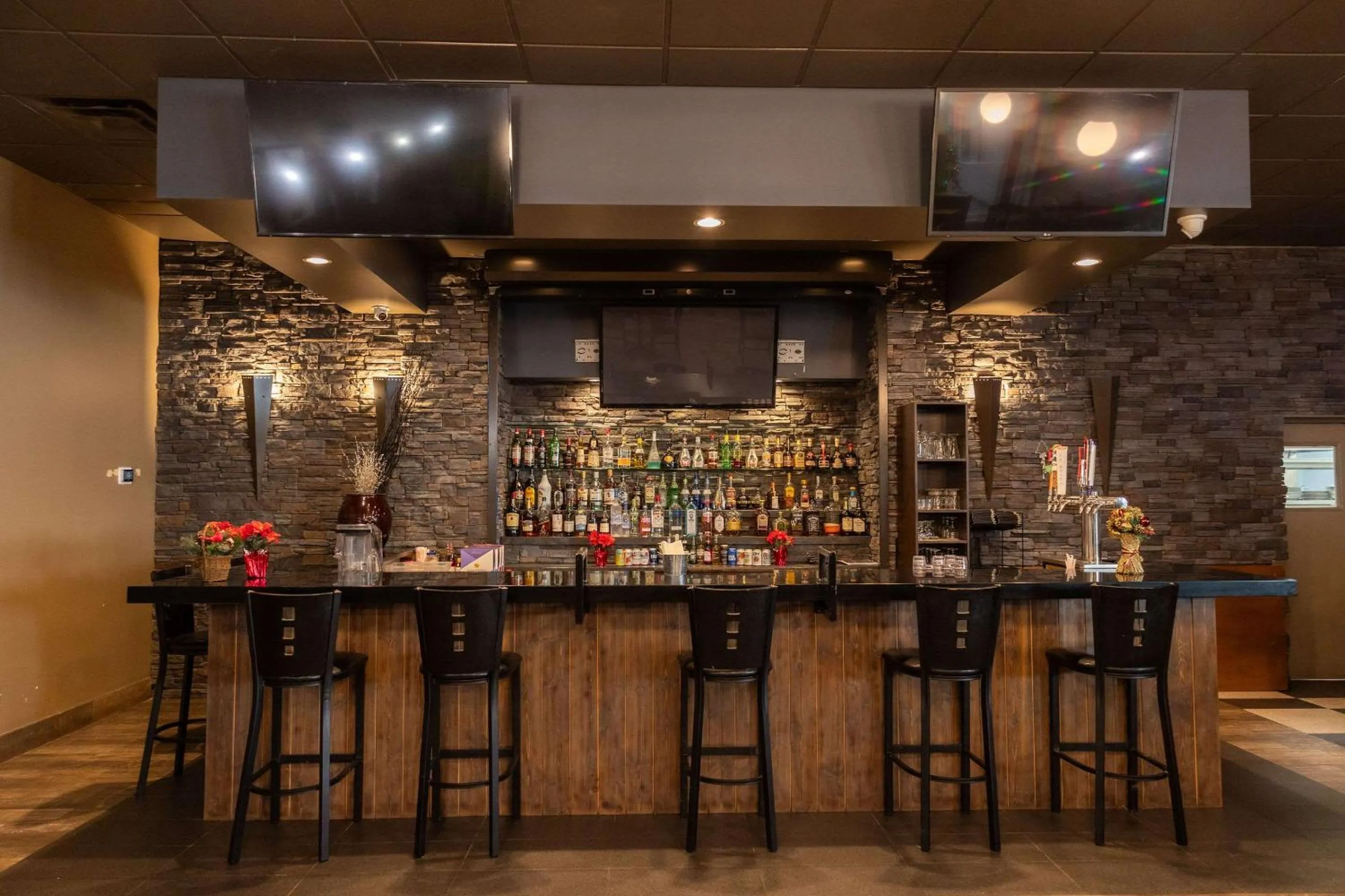 Lounge or bar in Radisson Hotel Fort St John