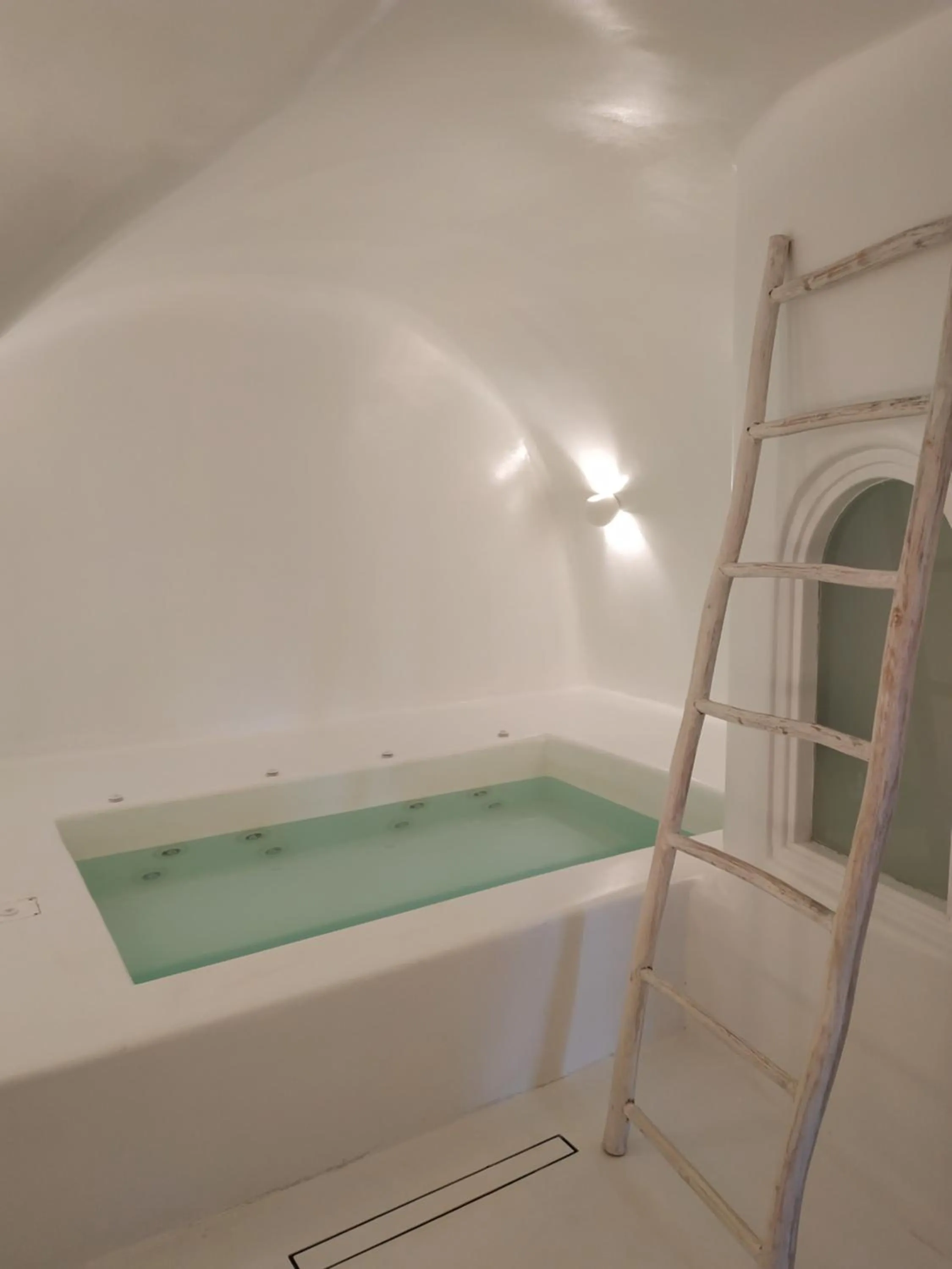 Swimming pool in Oia Spirit Boutique Residences