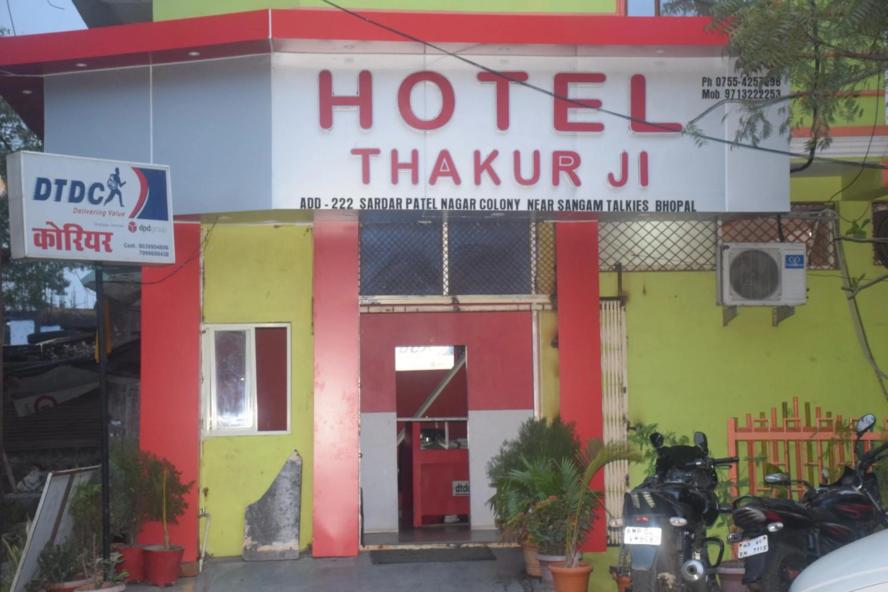 Property building in Hotel Thakur Ji