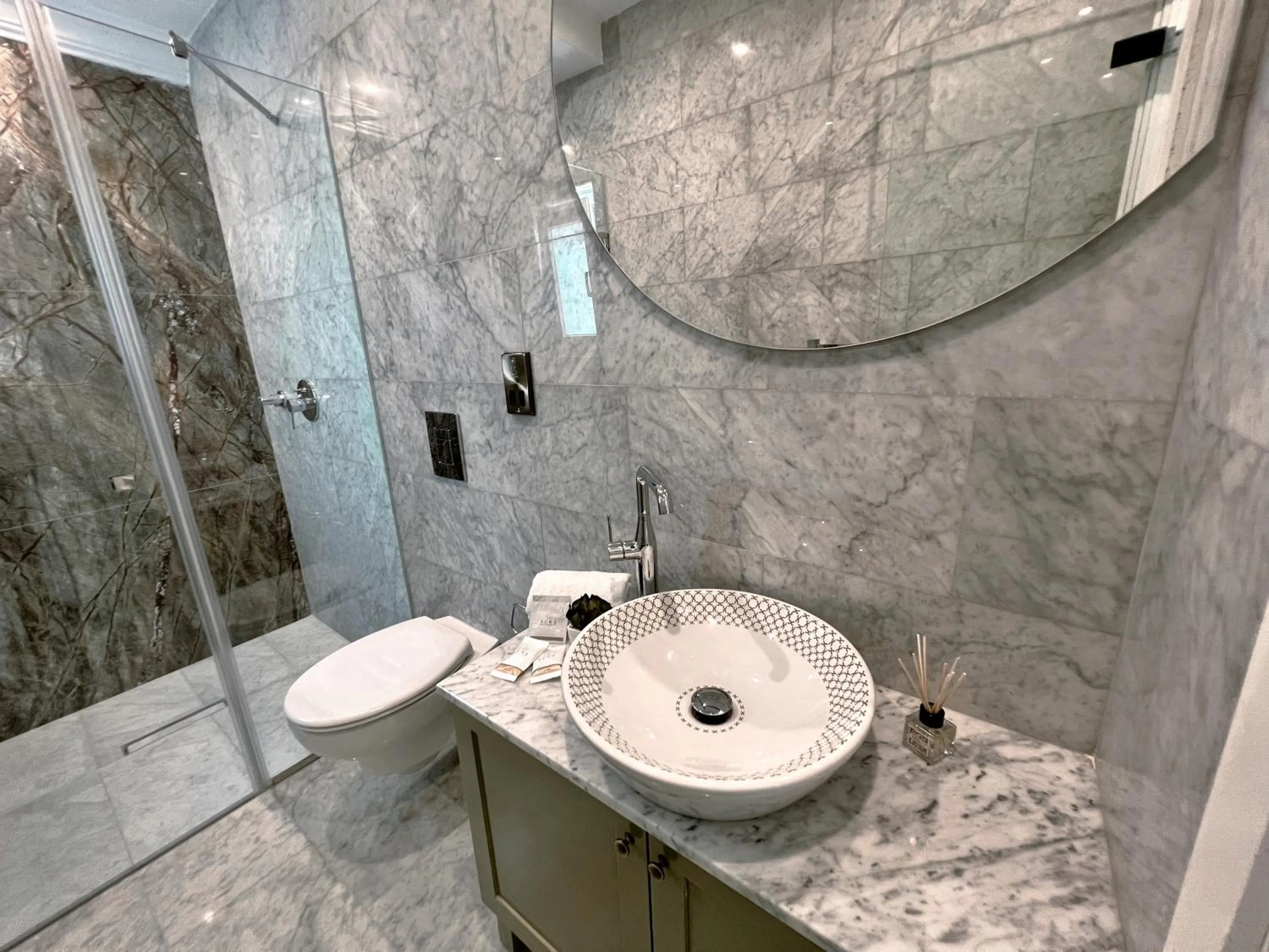 Bathroom in Independence MALTA APARTMENTS