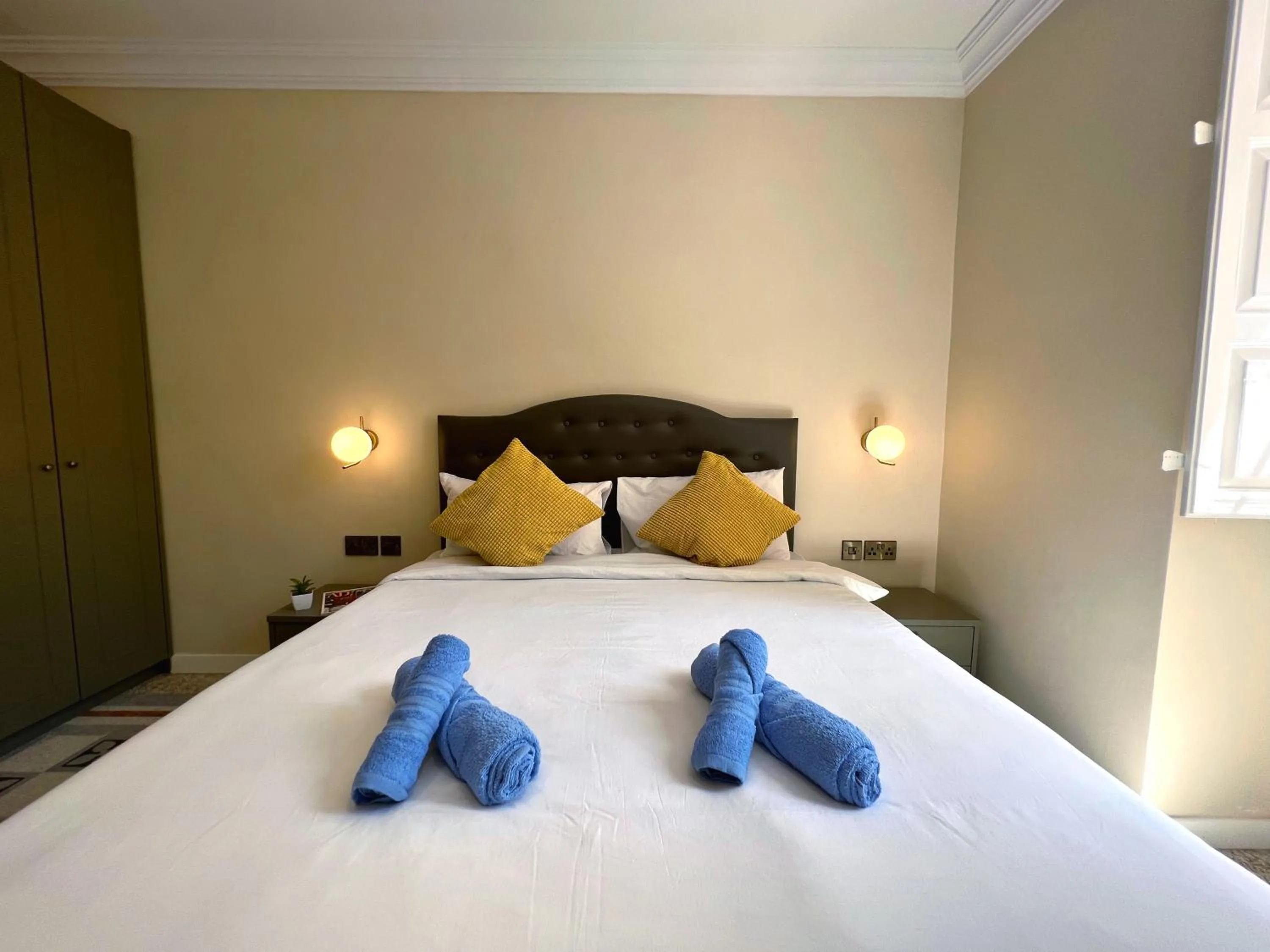 Bed in Independence MALTA APARTMENTS