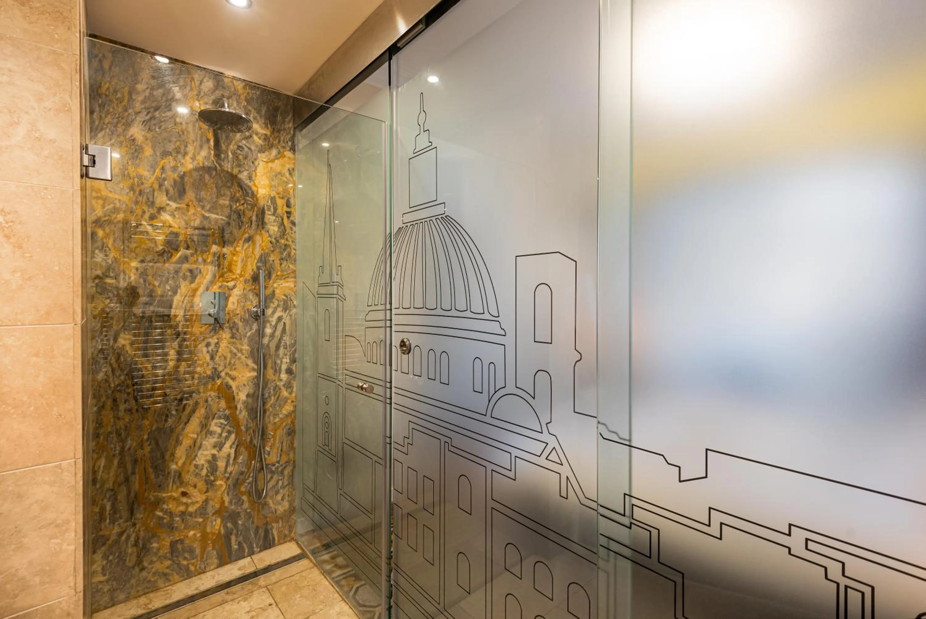 Bathroom in Independence MALTA APARTMENTS