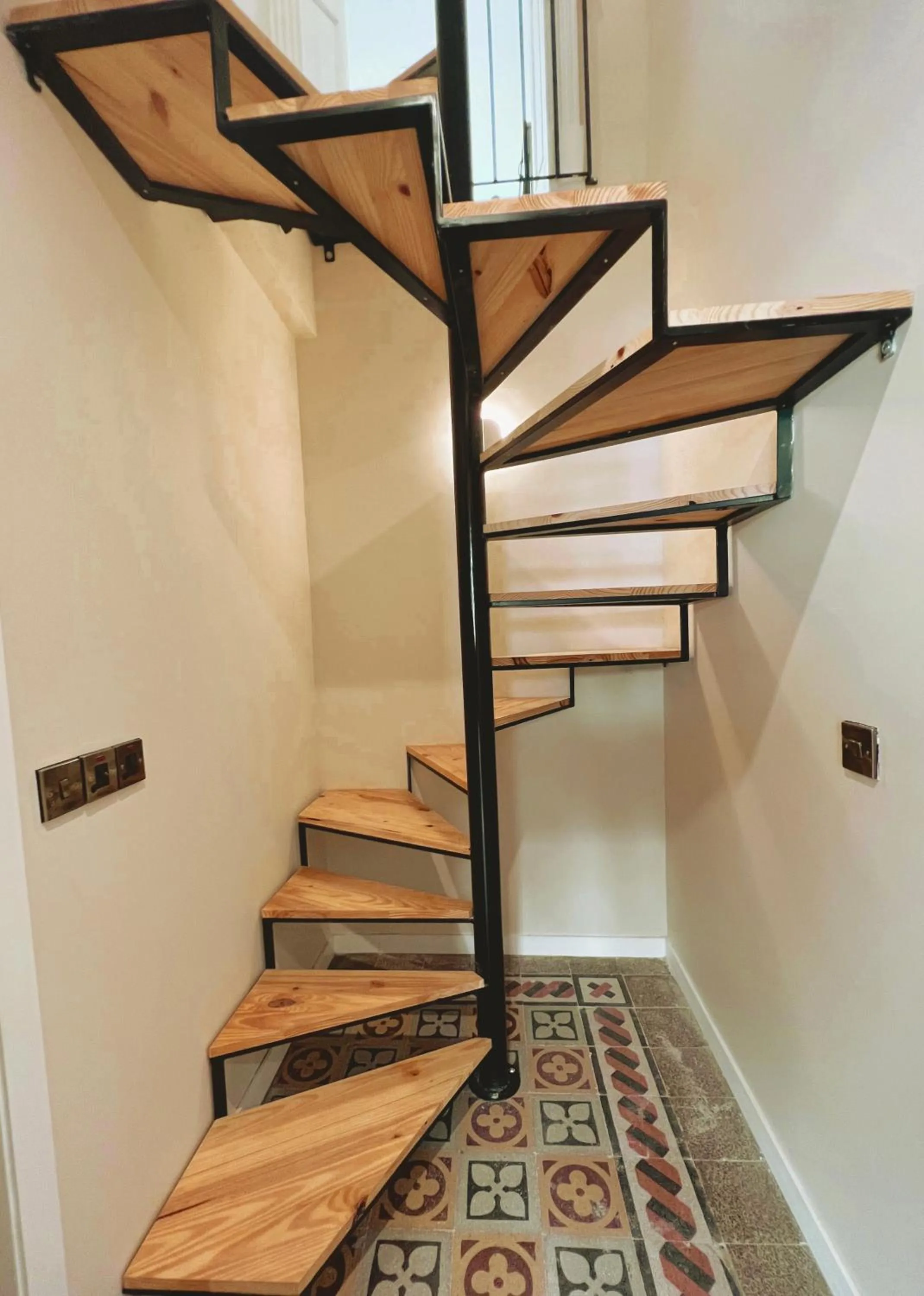 older children in Independence MALTA APARTMENTS