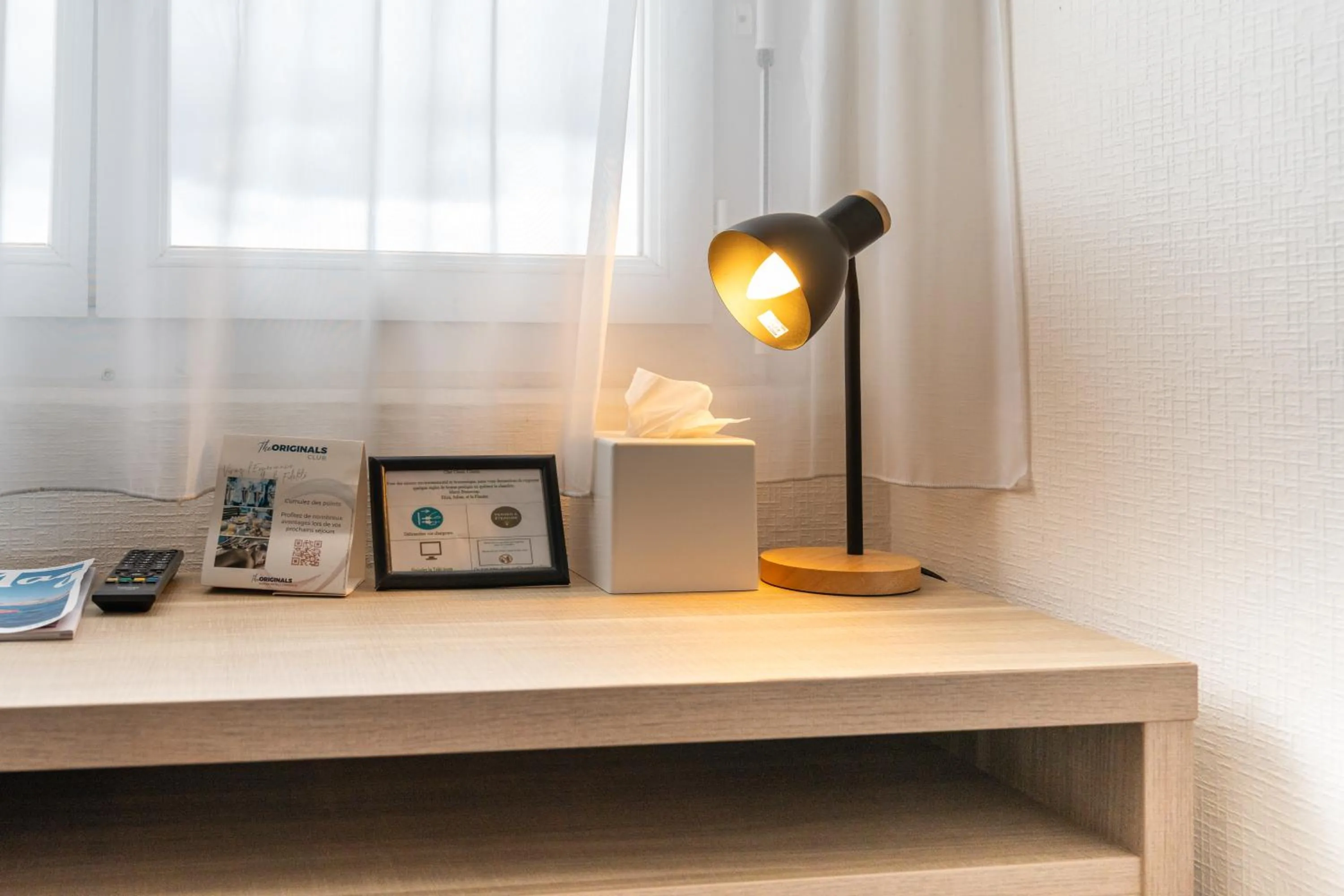 Seating area in The Originals City, Hôtel Les Océanes, Lorient
