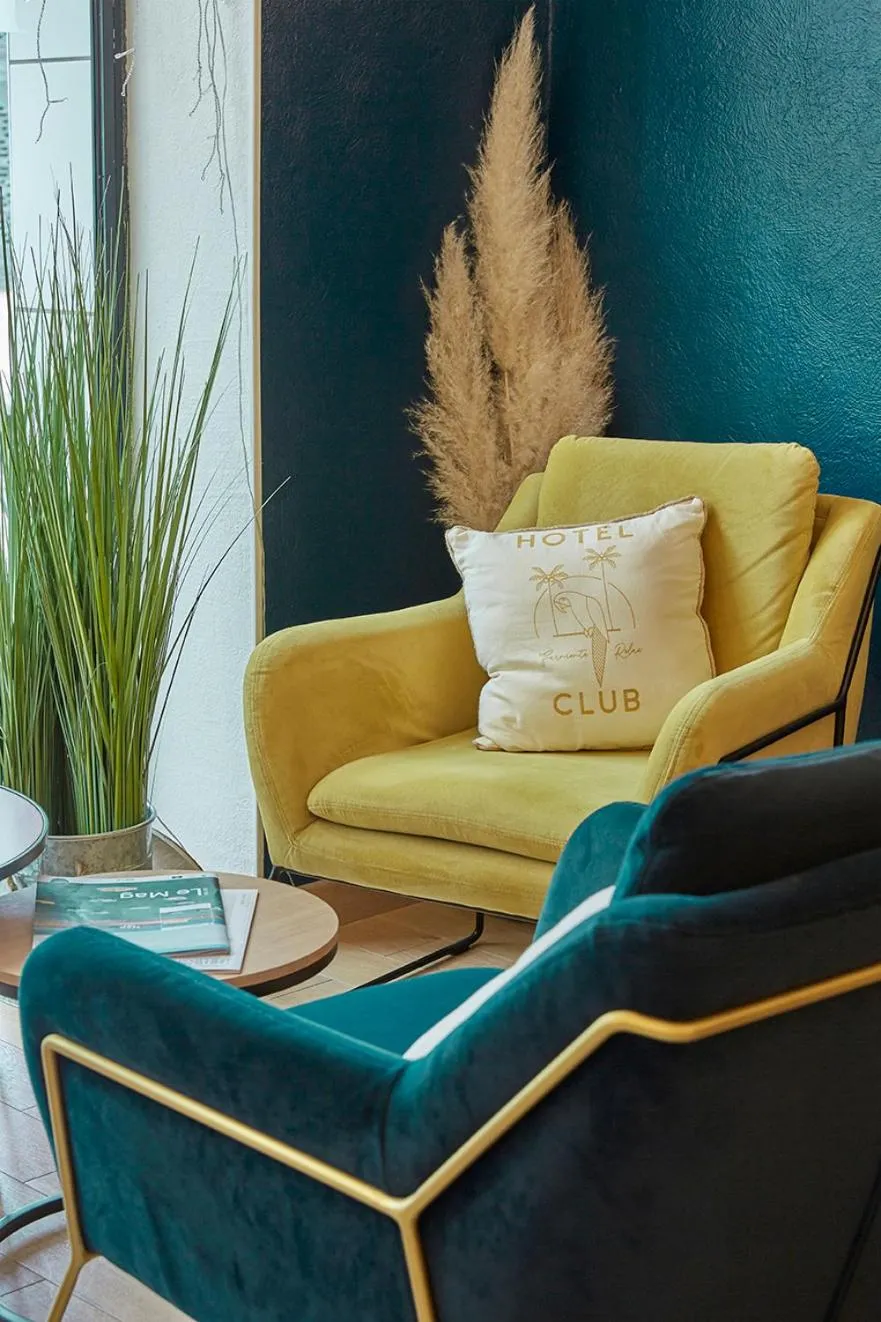 Living room in The Originals City, Hôtel Les Océanes, Lorient
