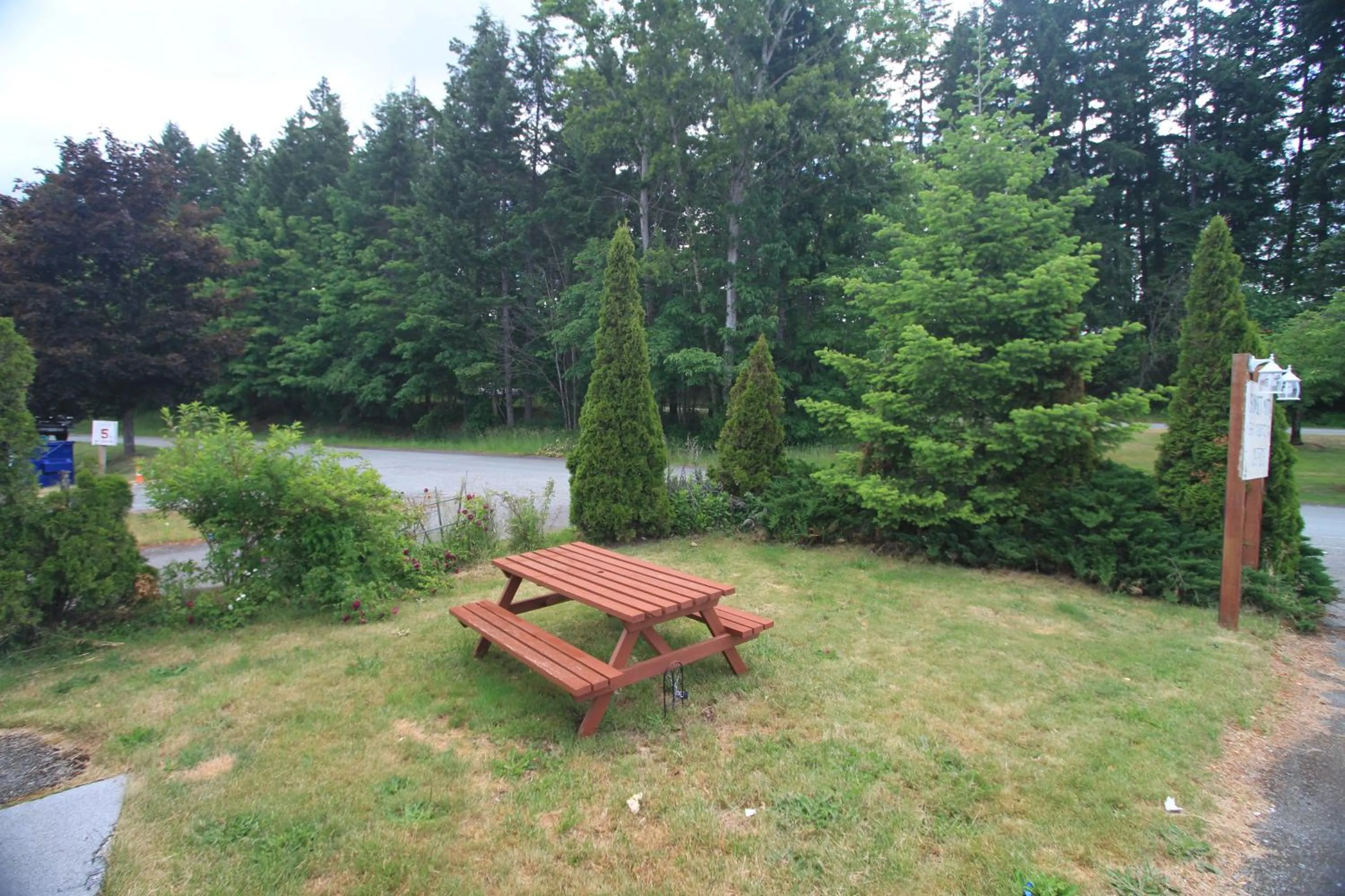 Garden in Sunset Motel & Trailer Park, Incorporated