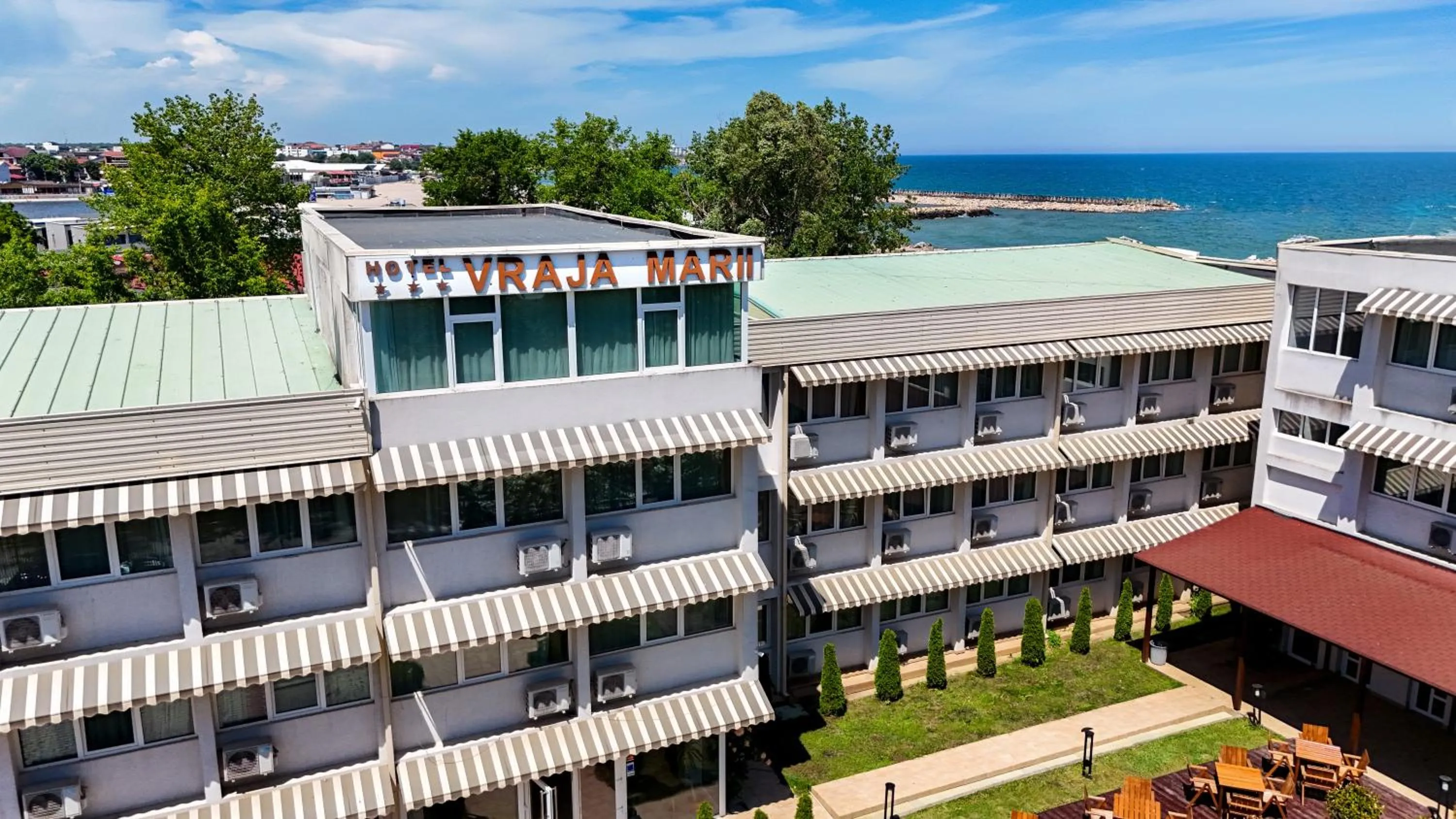 Property building in Complex Vraja Mării Costinești