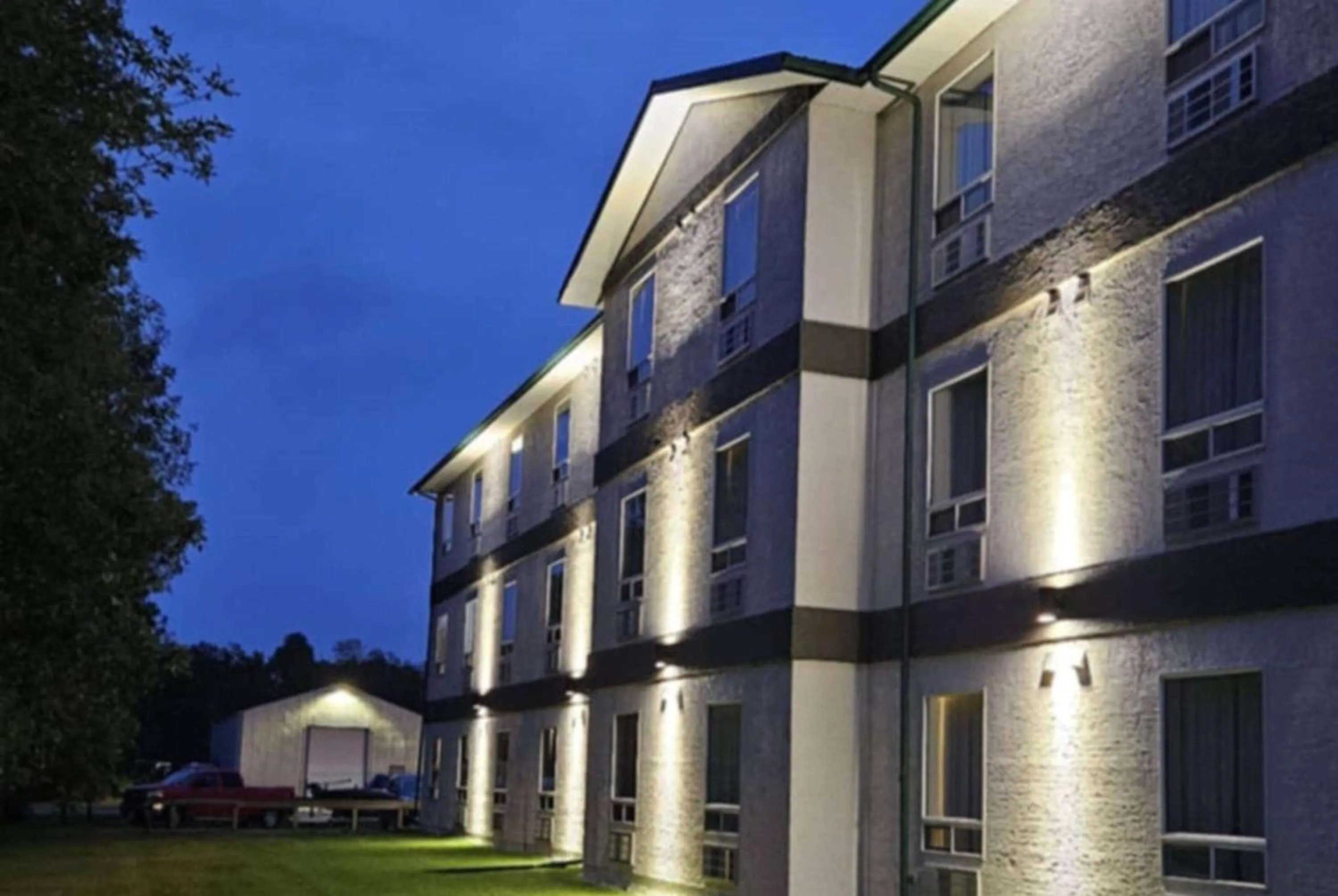 Property building in Super 8 by Wyndham Swan River MB