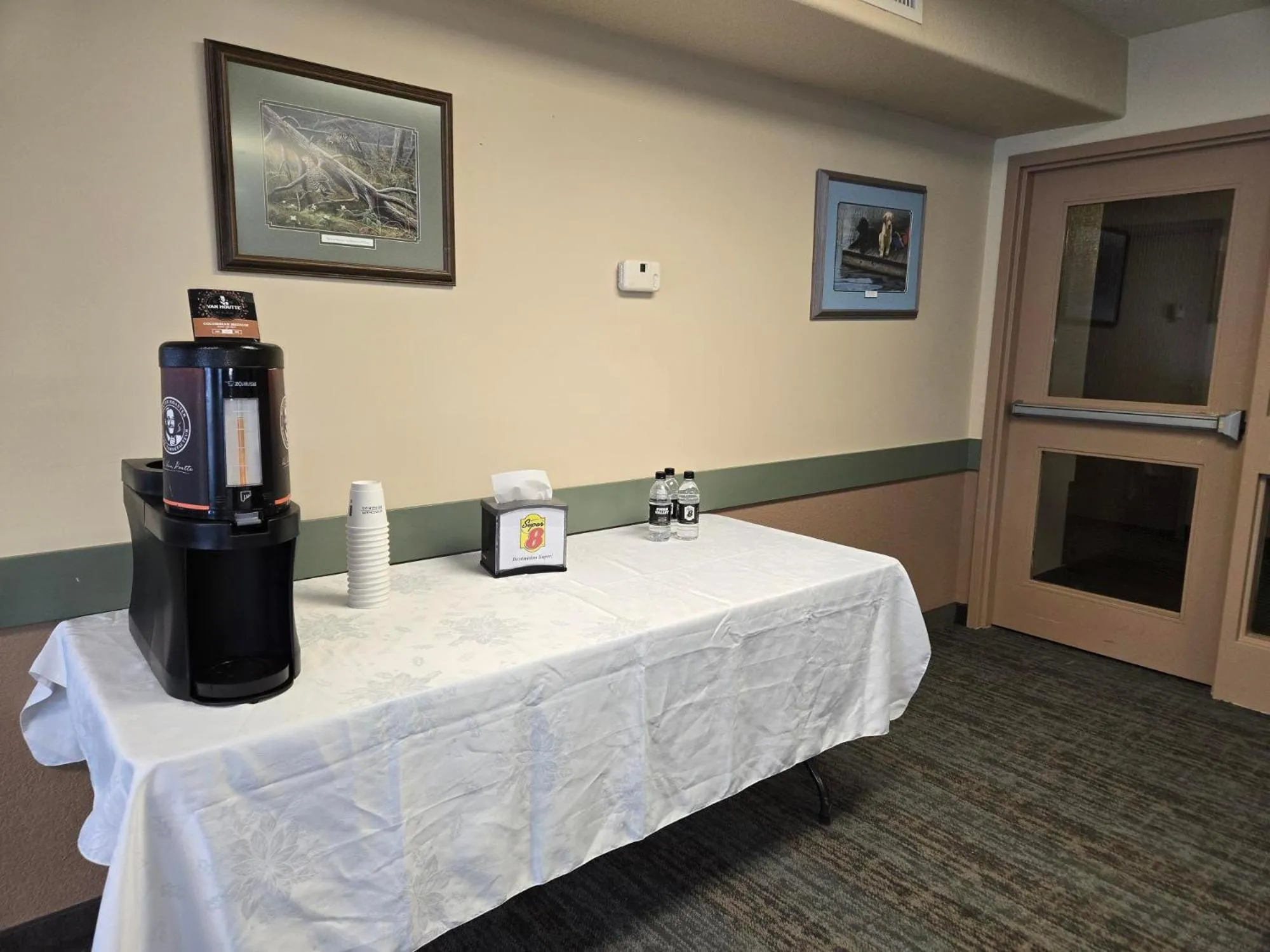 Meeting/conference room in Super 8 by Wyndham Swan River MB