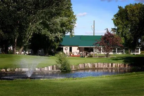Golfcourse in Super 8 by Wyndham Swan River MB