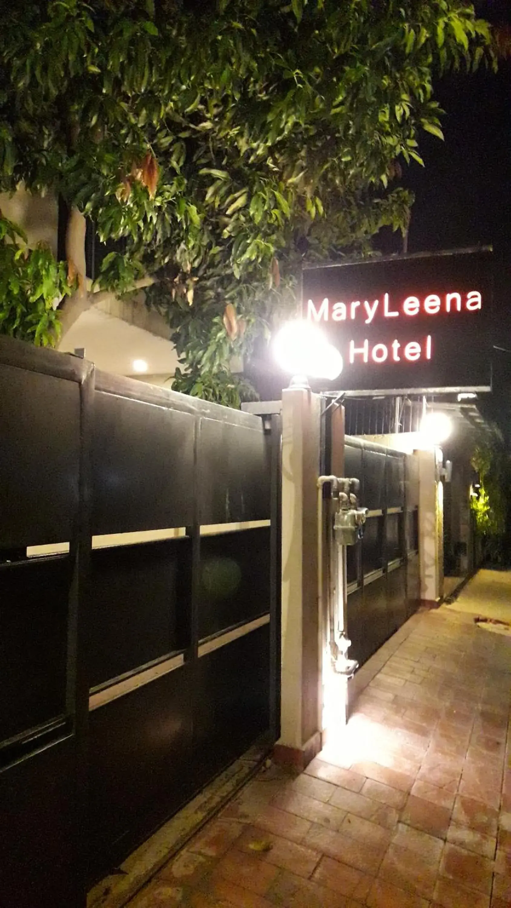 MaryLeena Hotel Gulberg MaryLeena Hotel Gulberg
