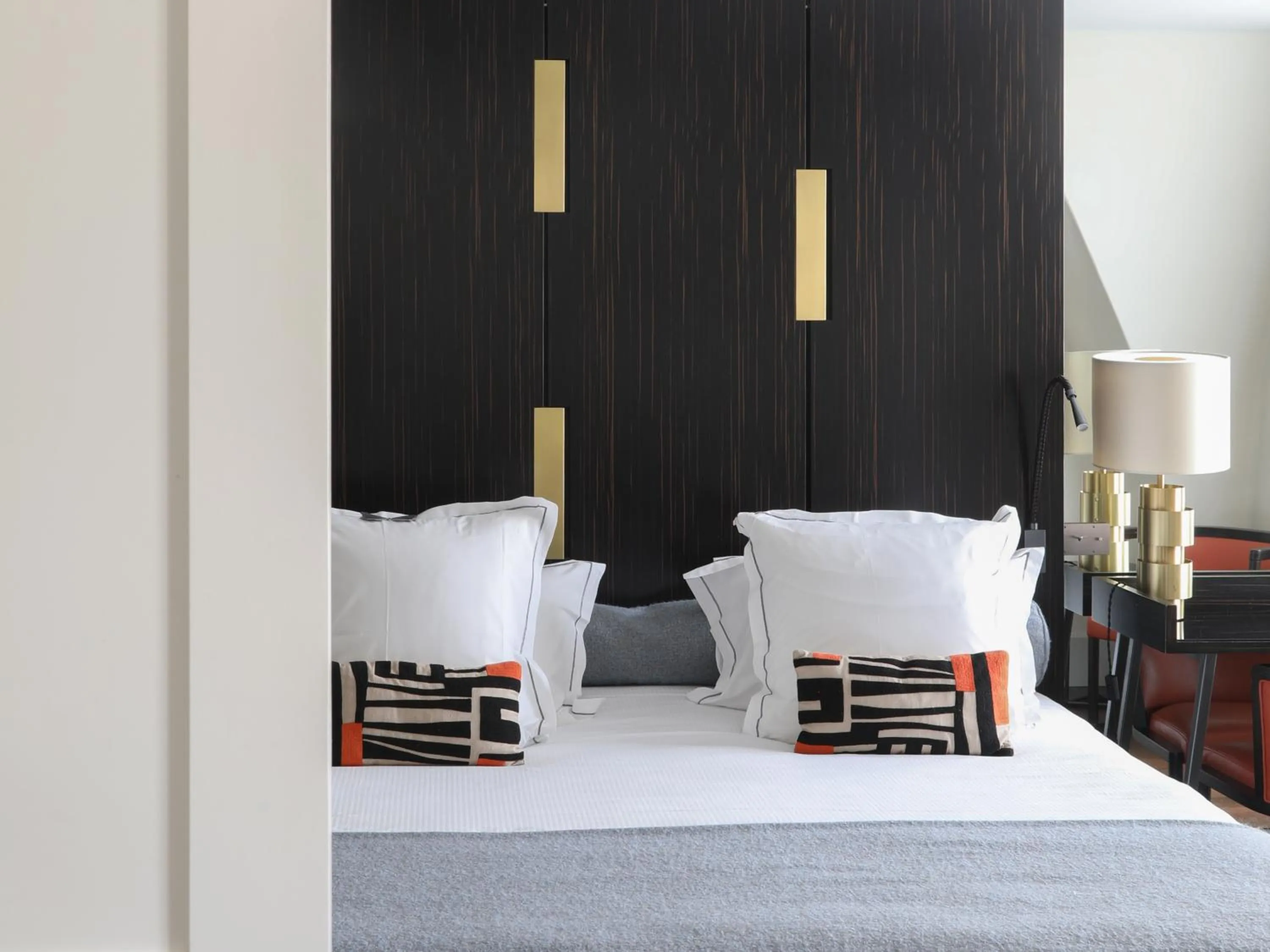 Bed in Hotel Montalembert