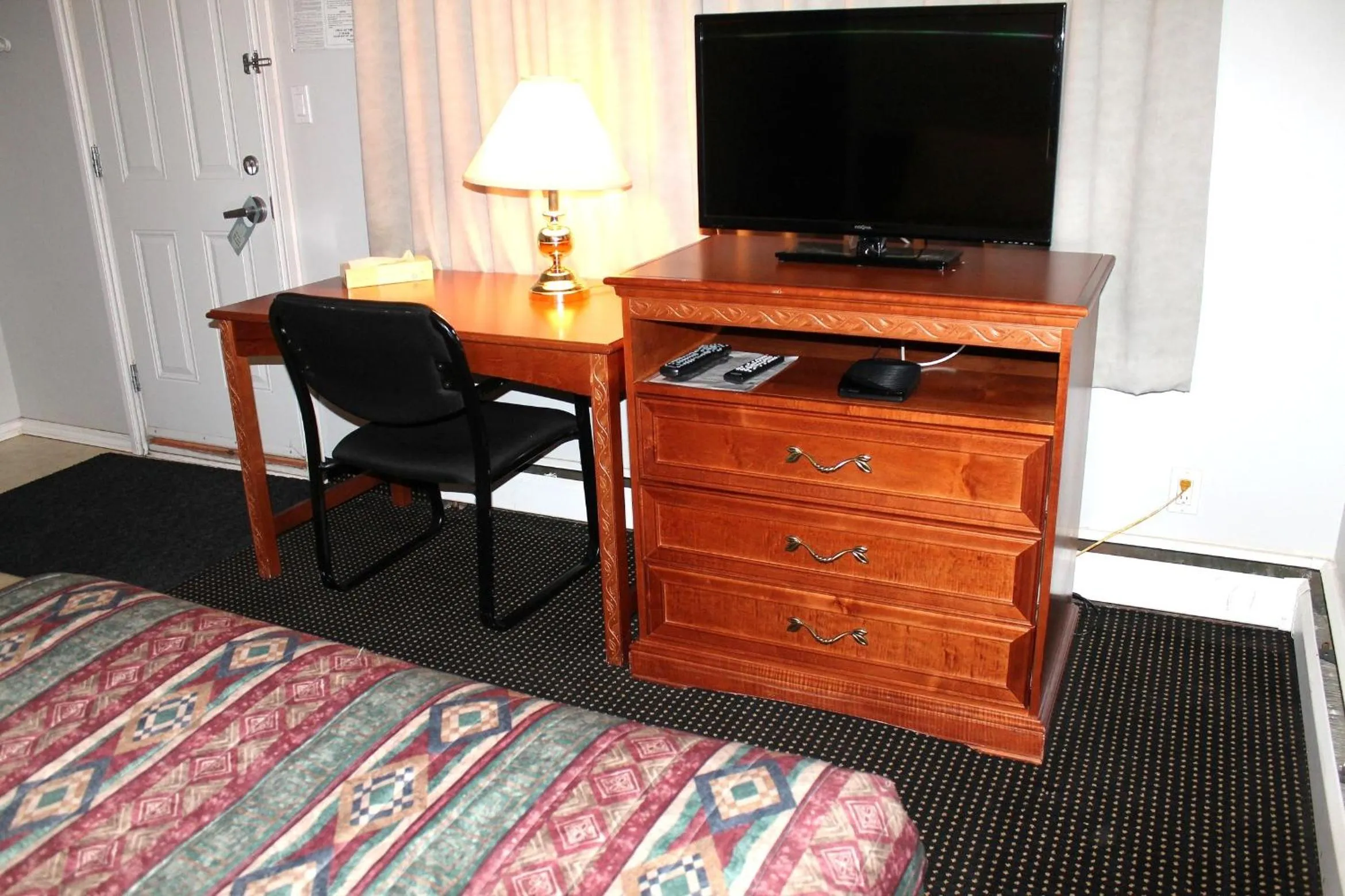 TV and multimedia in Tel Star Motel