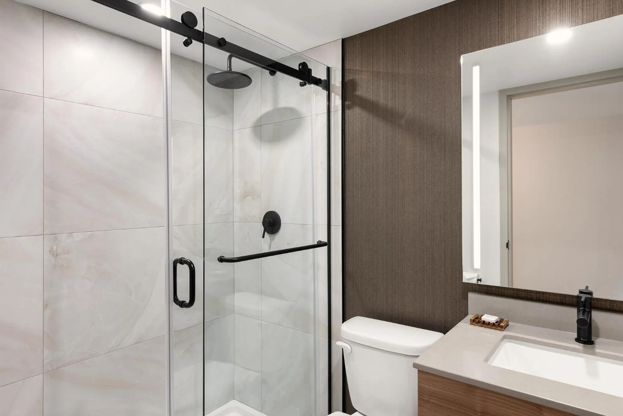 Bathroom in Temple Gardens Hotel & Spa