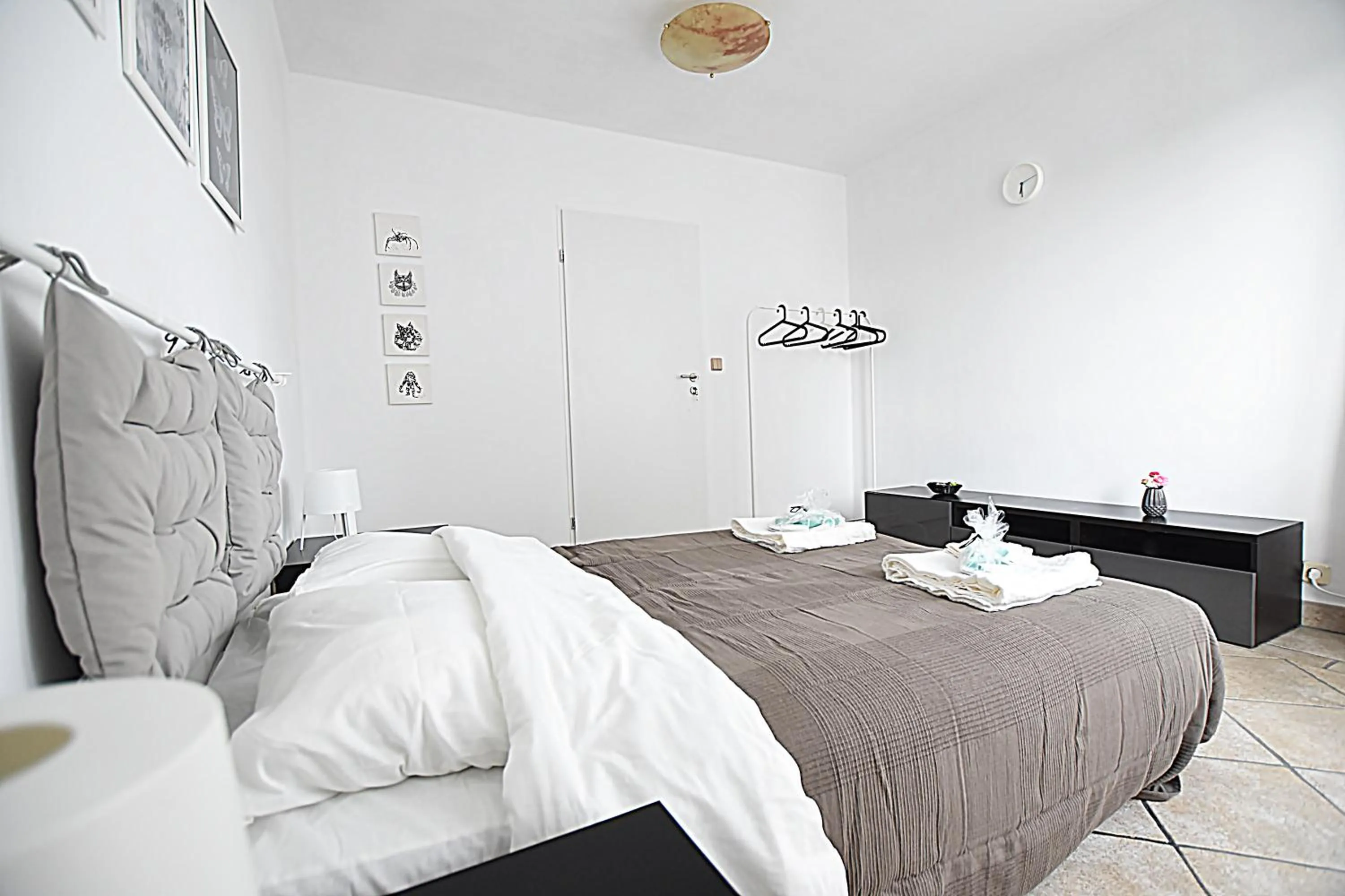 Bed in Mhost Bronowice