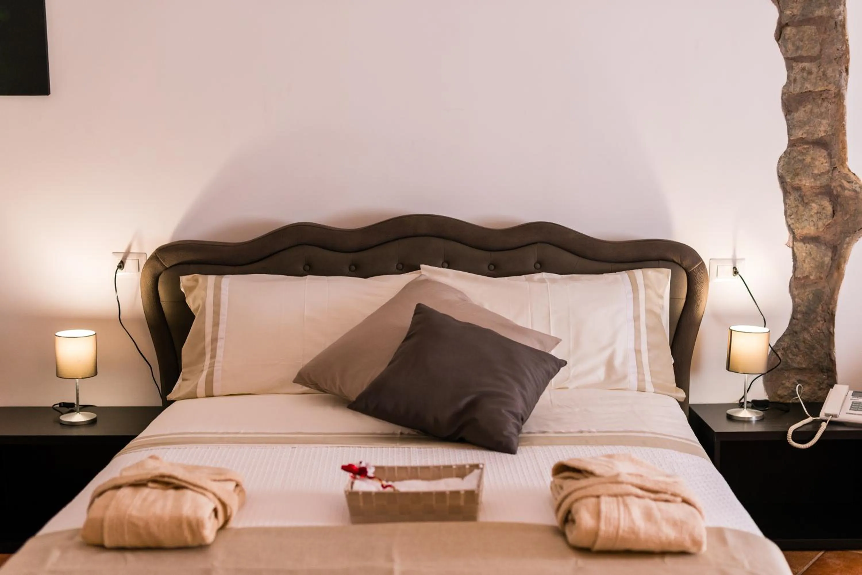 Bed in Le Undici Rose Hotel