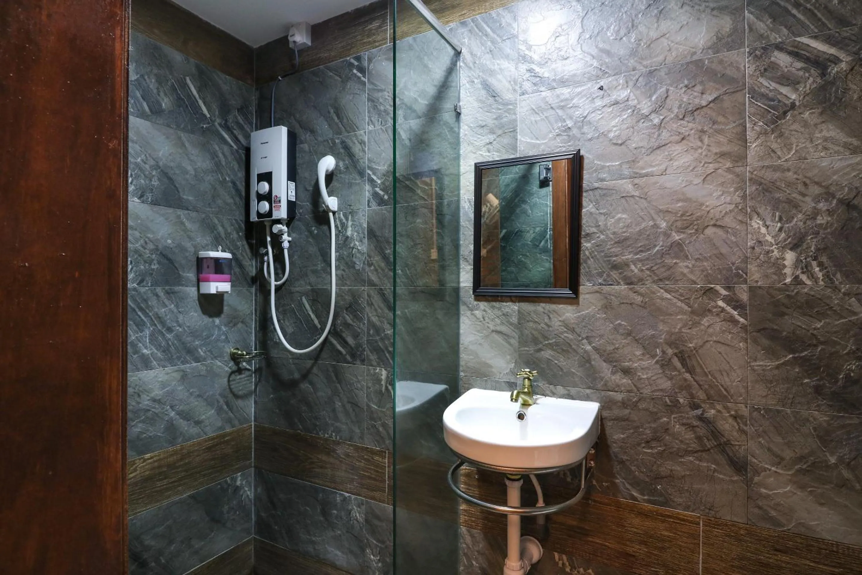 UrbanStay Industrial