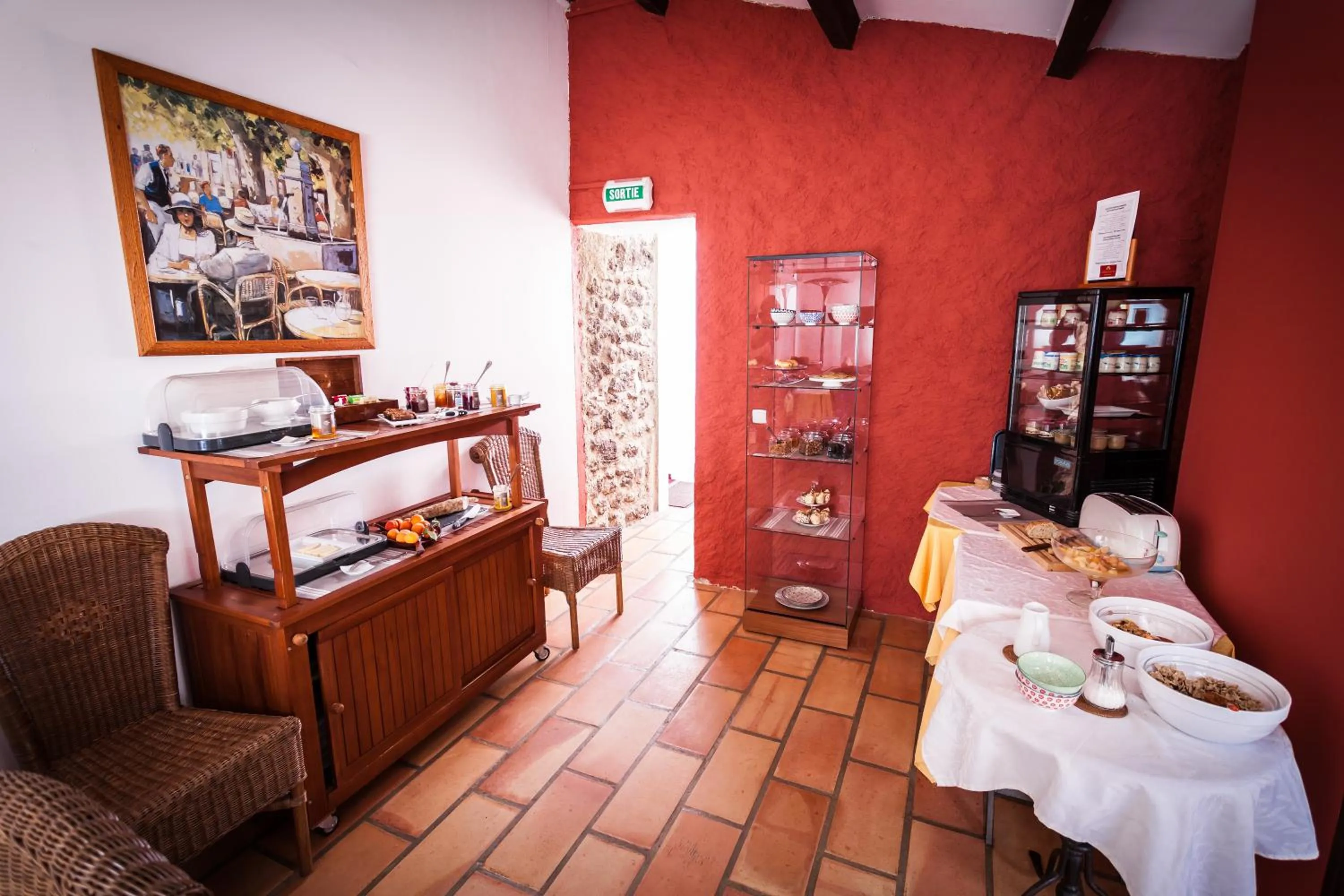 Continental breakfast in La Bergerie Du Cap