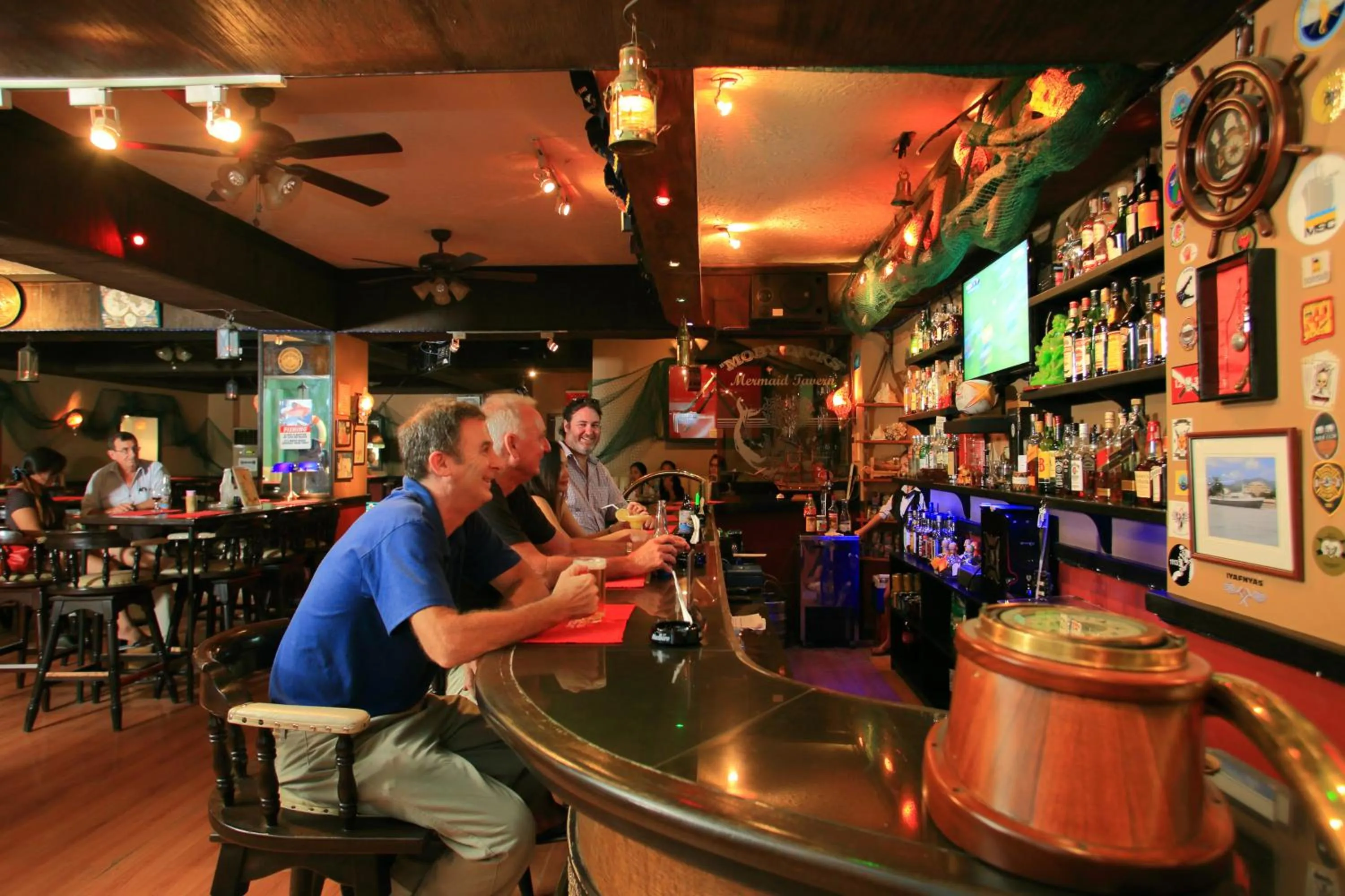 Lounge or bar in Wild Orchid Beach Resort