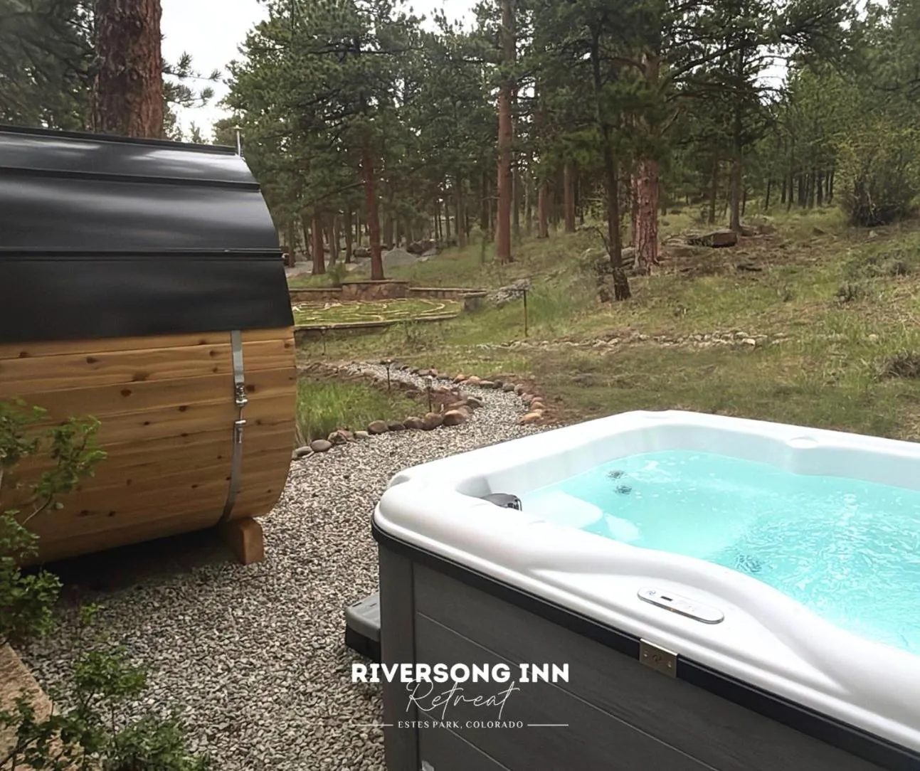 Hot Tub in Riversong Inn Retreat
