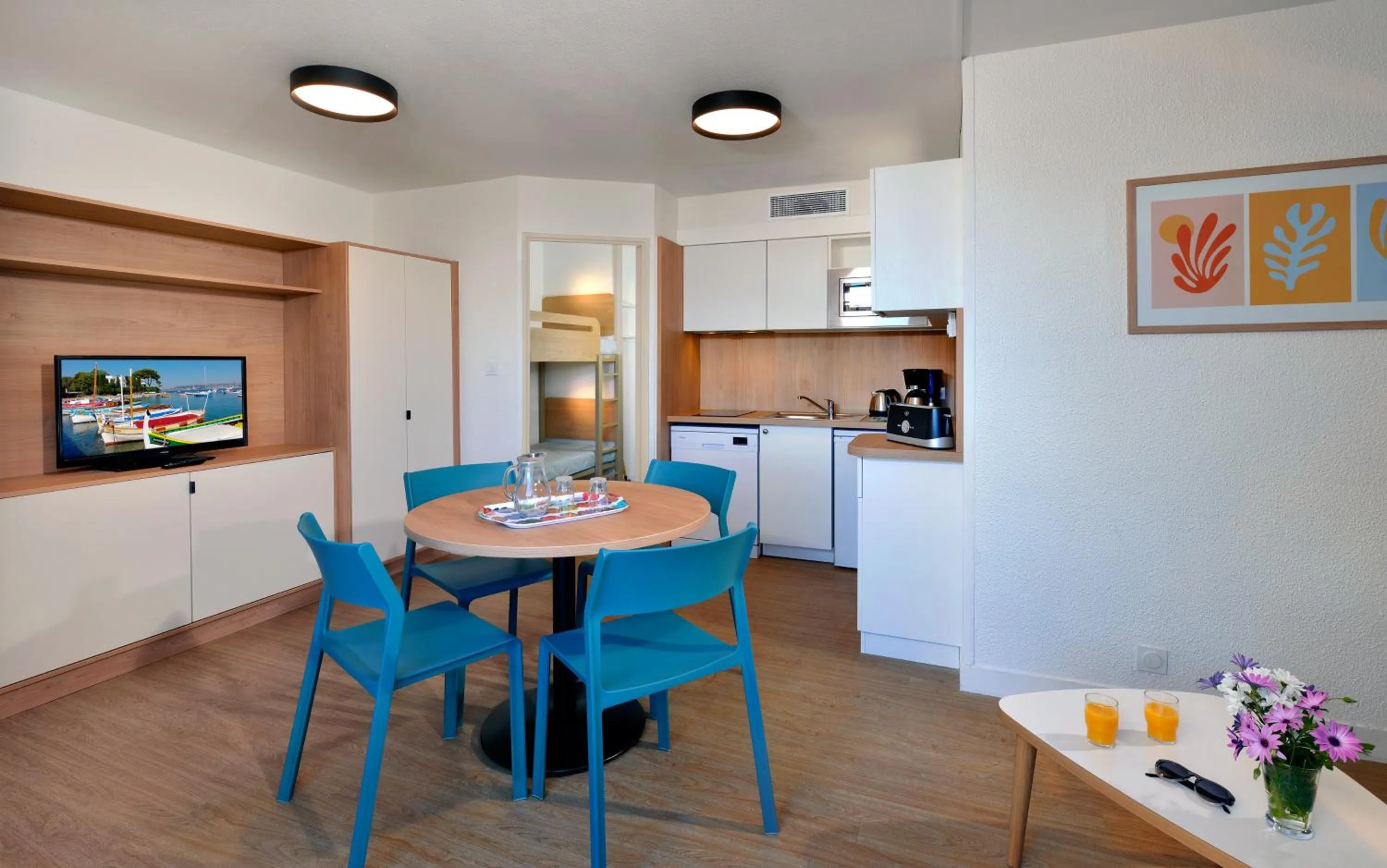 TV and multimedia in Residence Residéal Antibes