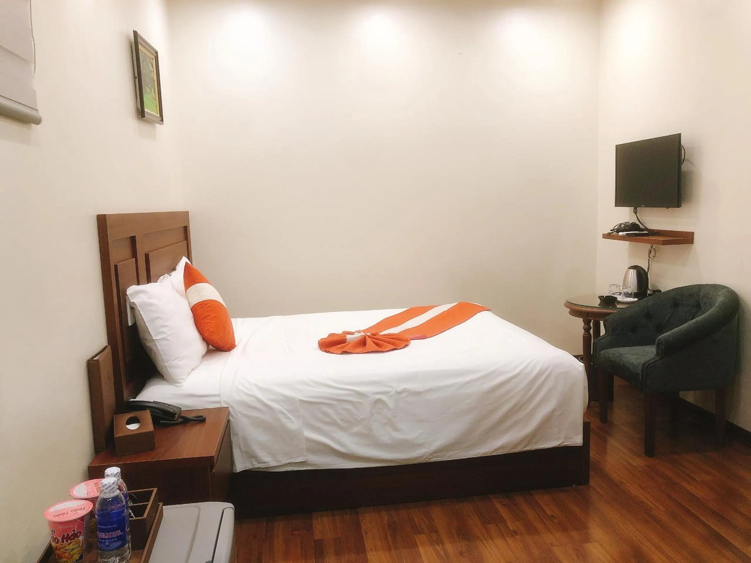 Bed in Gia Quý Hotel