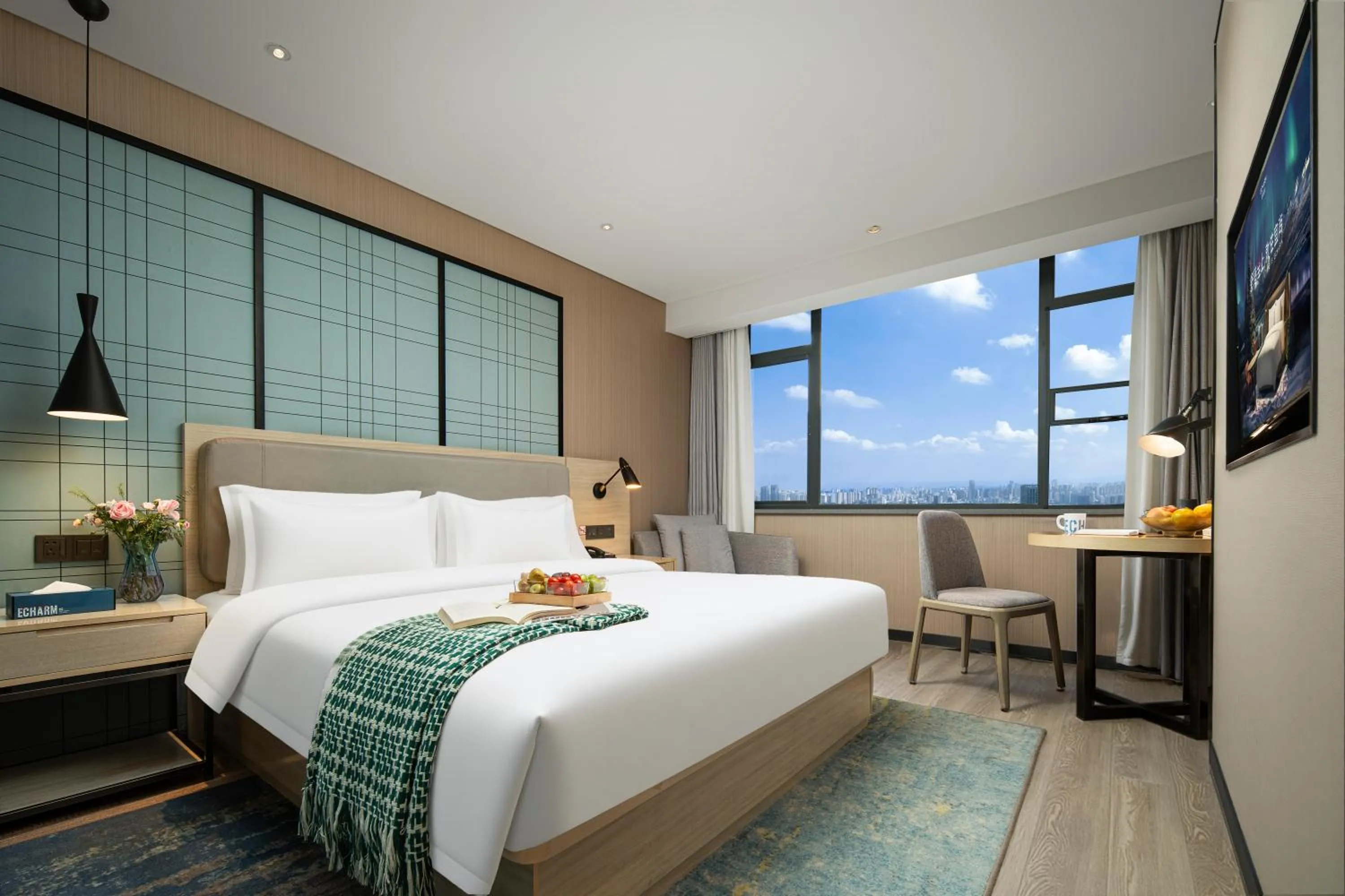 Photo of the whole room, Bed in Echarm Hotel Chengdu Chunxi Road IFS Center