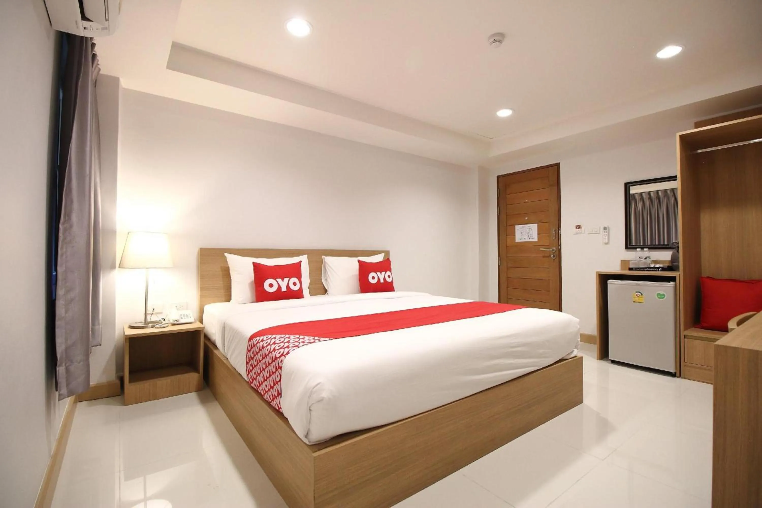 Bedroom, Bed in Super OYO 483 Pannee Hotel Khaosan