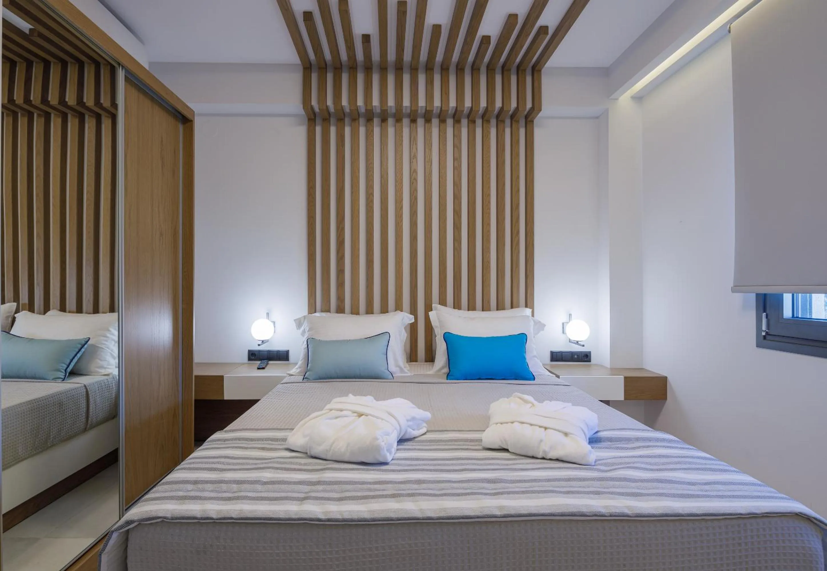 Bed in BISALTAE SEASIDE SUITES