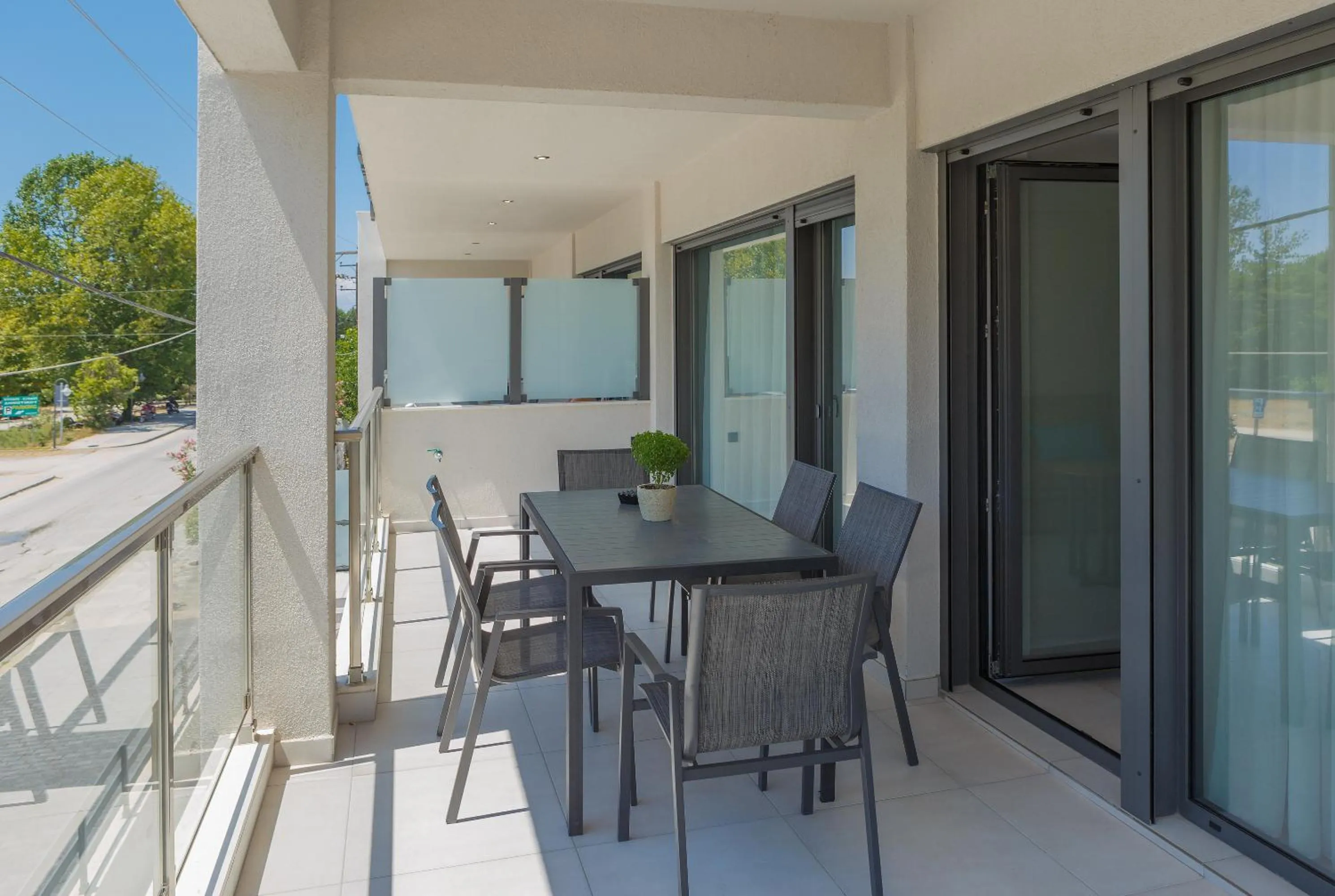 Balcony/Terrace in BISALTAE SEASIDE SUITES