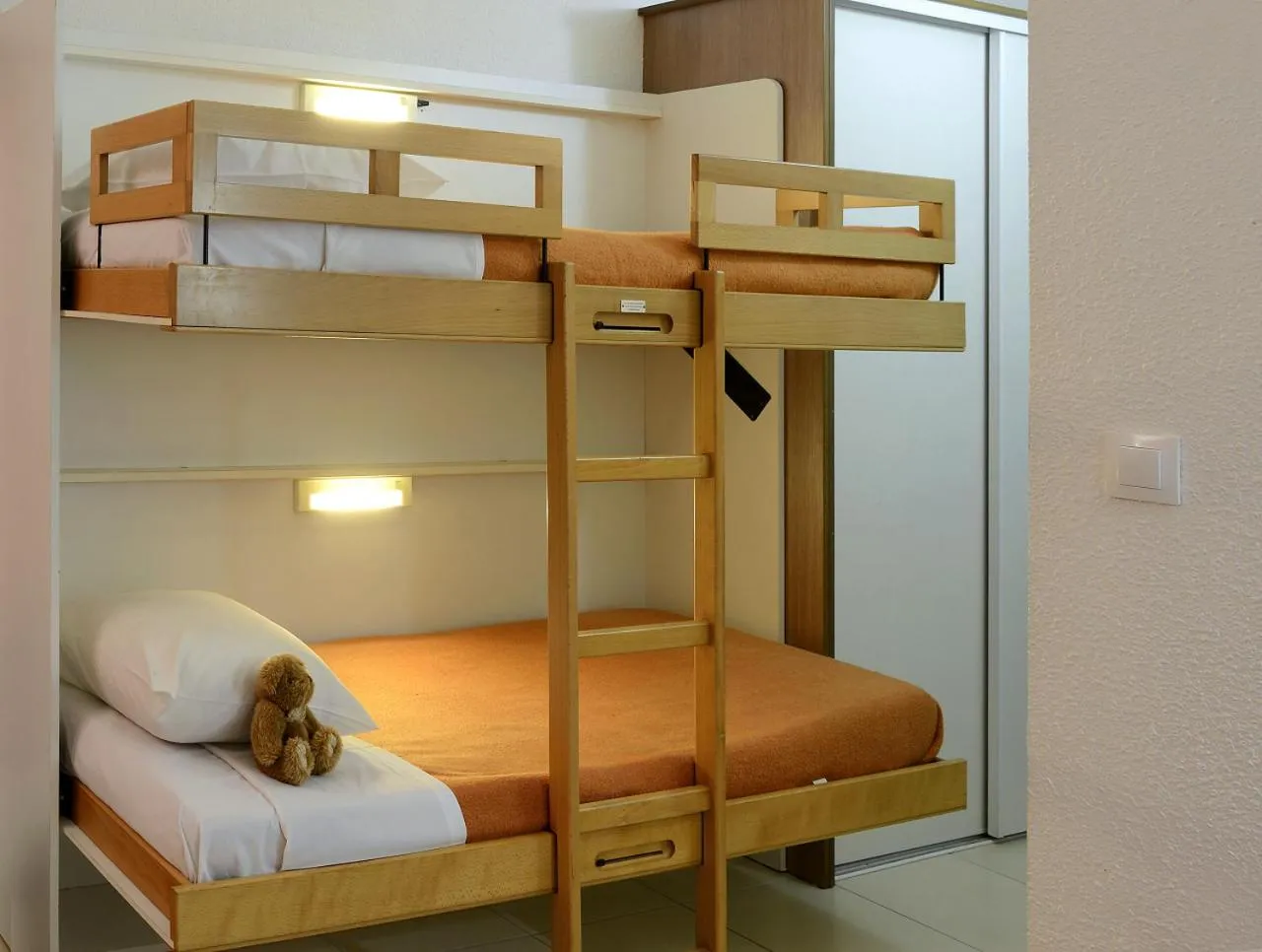 Bed in Residence Residéal La Grande Motte