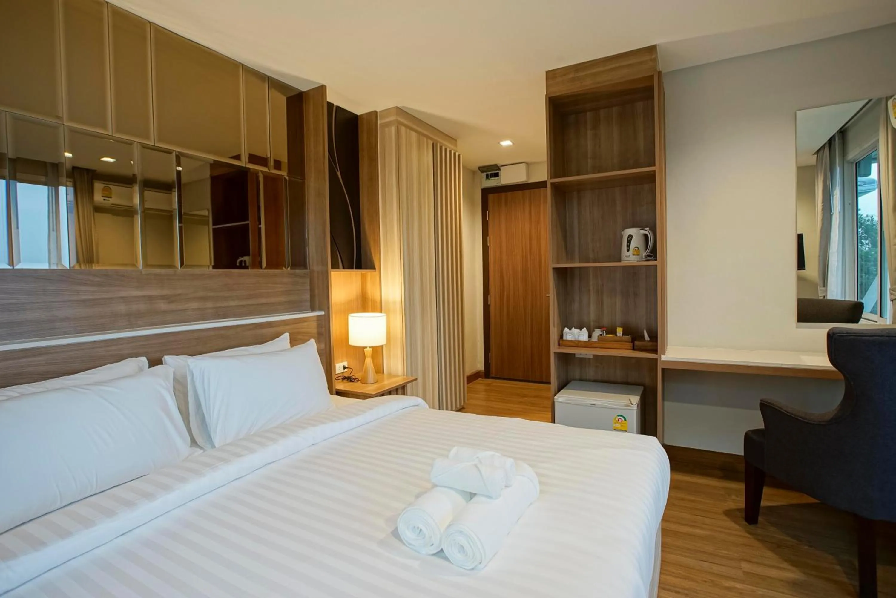 Bedroom, Bed in Nantra Chiangmai Riverfront Hotel
