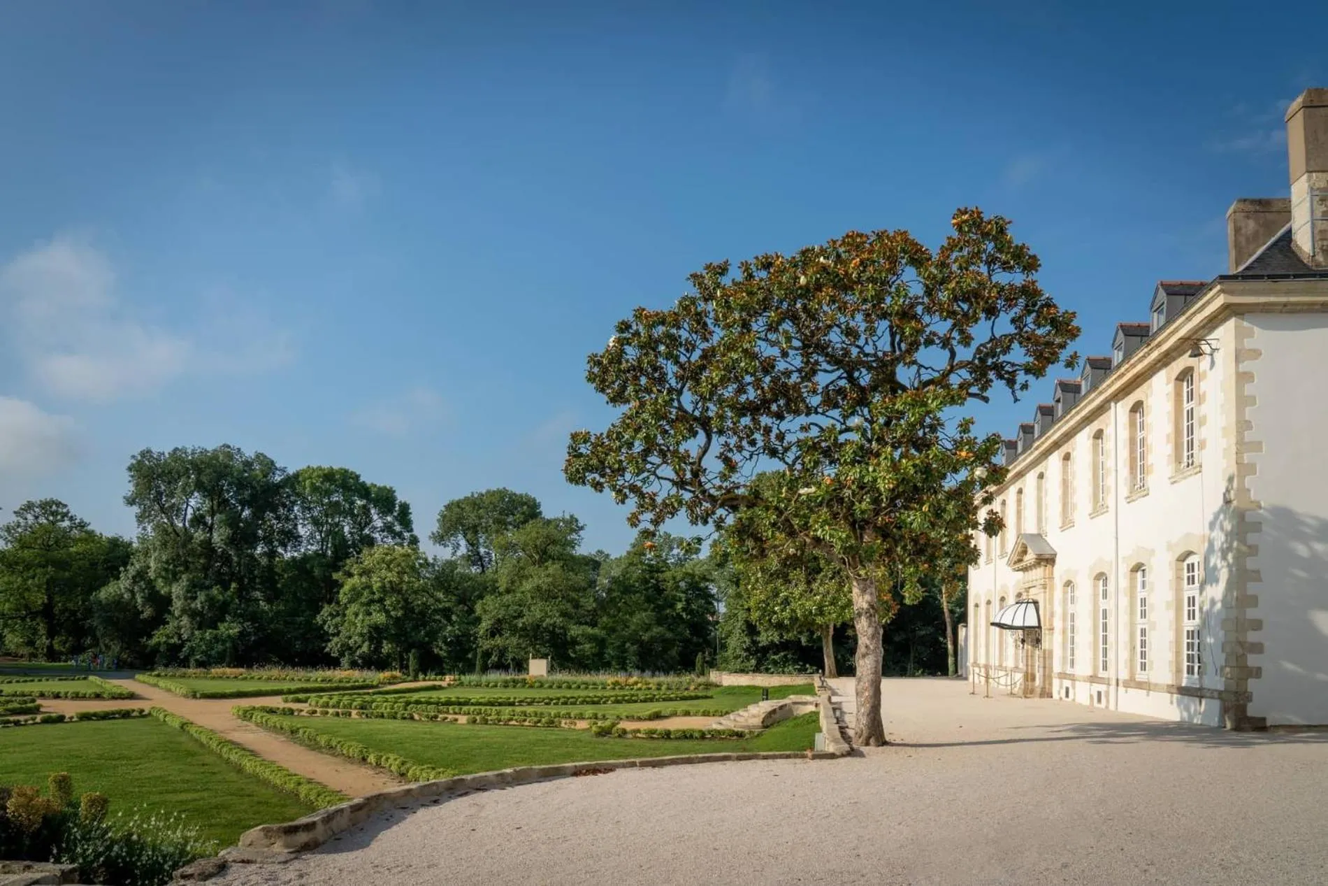 Garden in Abbaye De Villeneuve