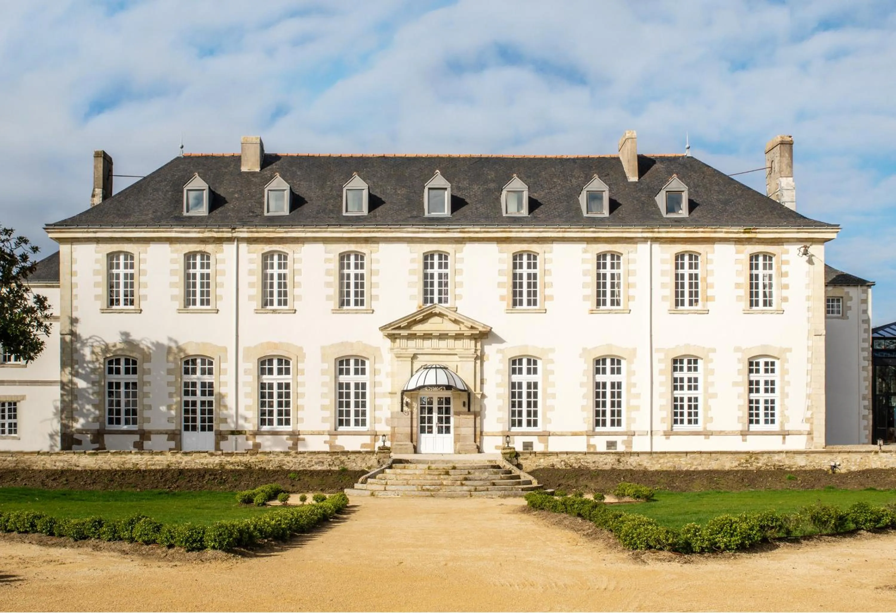 Property building in Abbaye De Villeneuve