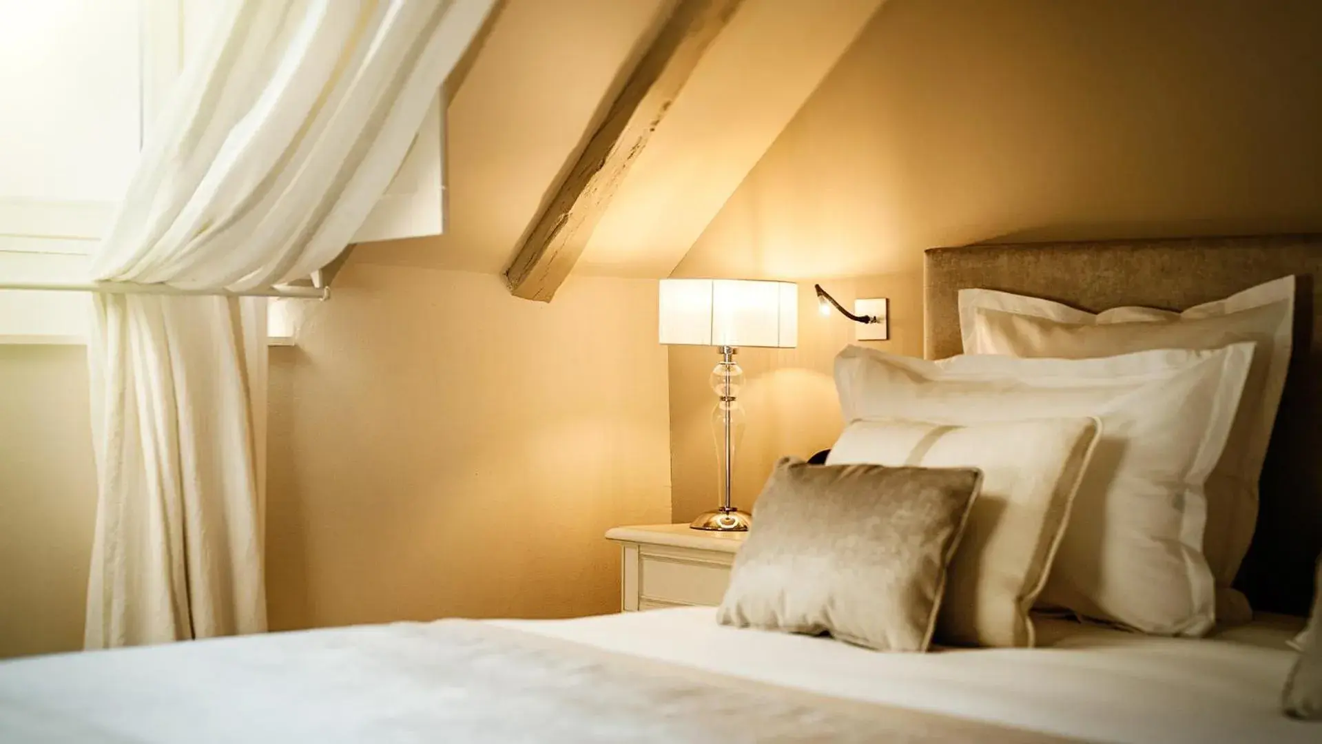 Double Room in Abbaye De Villeneuve Double Room in Abbaye De Villeneuve