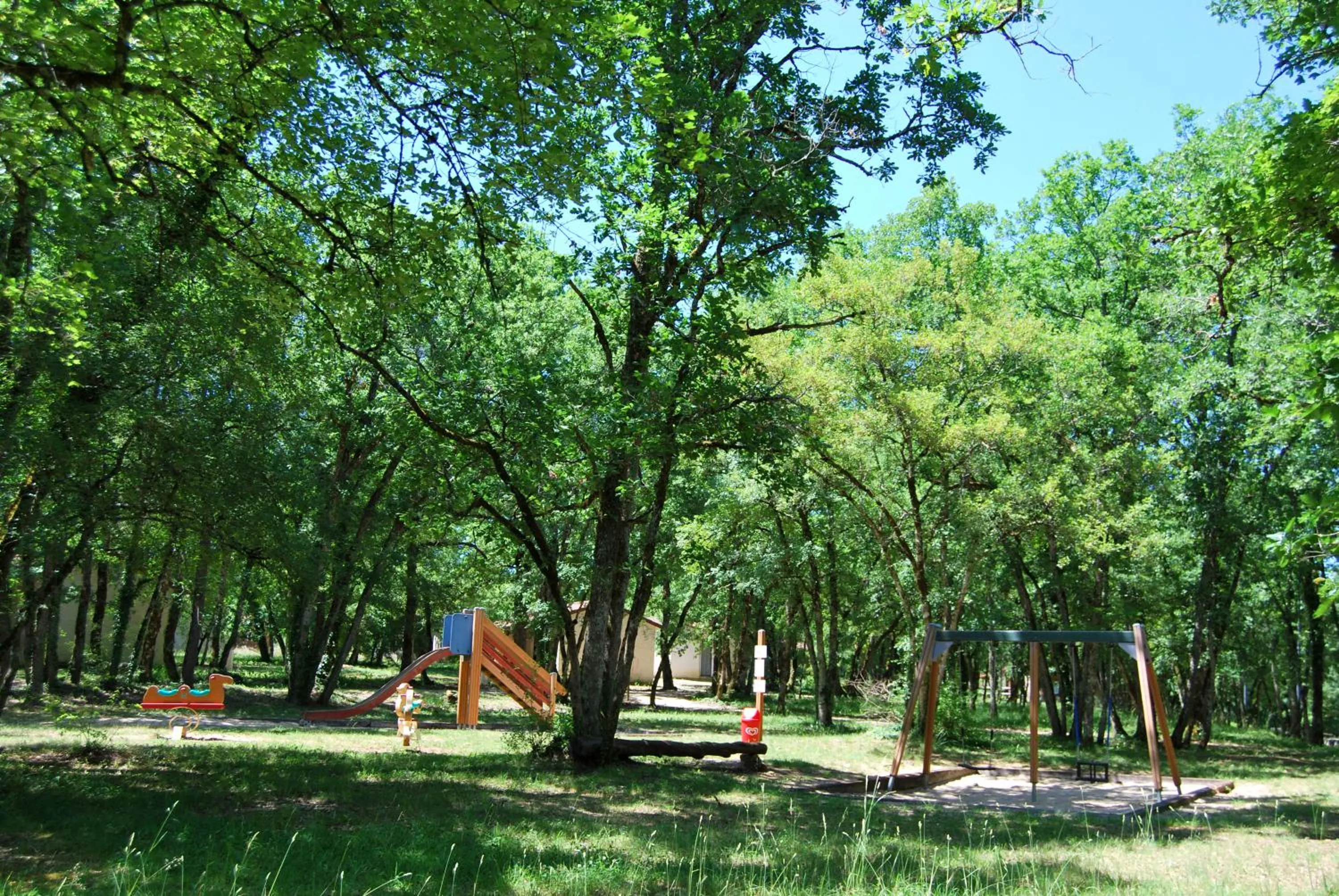 Children play ground in Lagrange Grand Bleu Vacances - Residence Les Ségalières