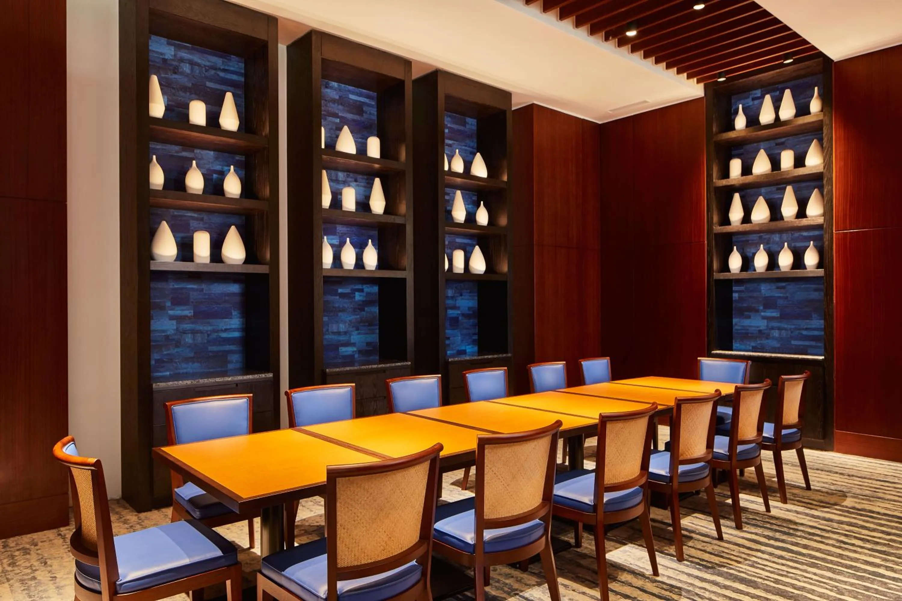 Restaurant/places to eat in The Tsubaki Tower