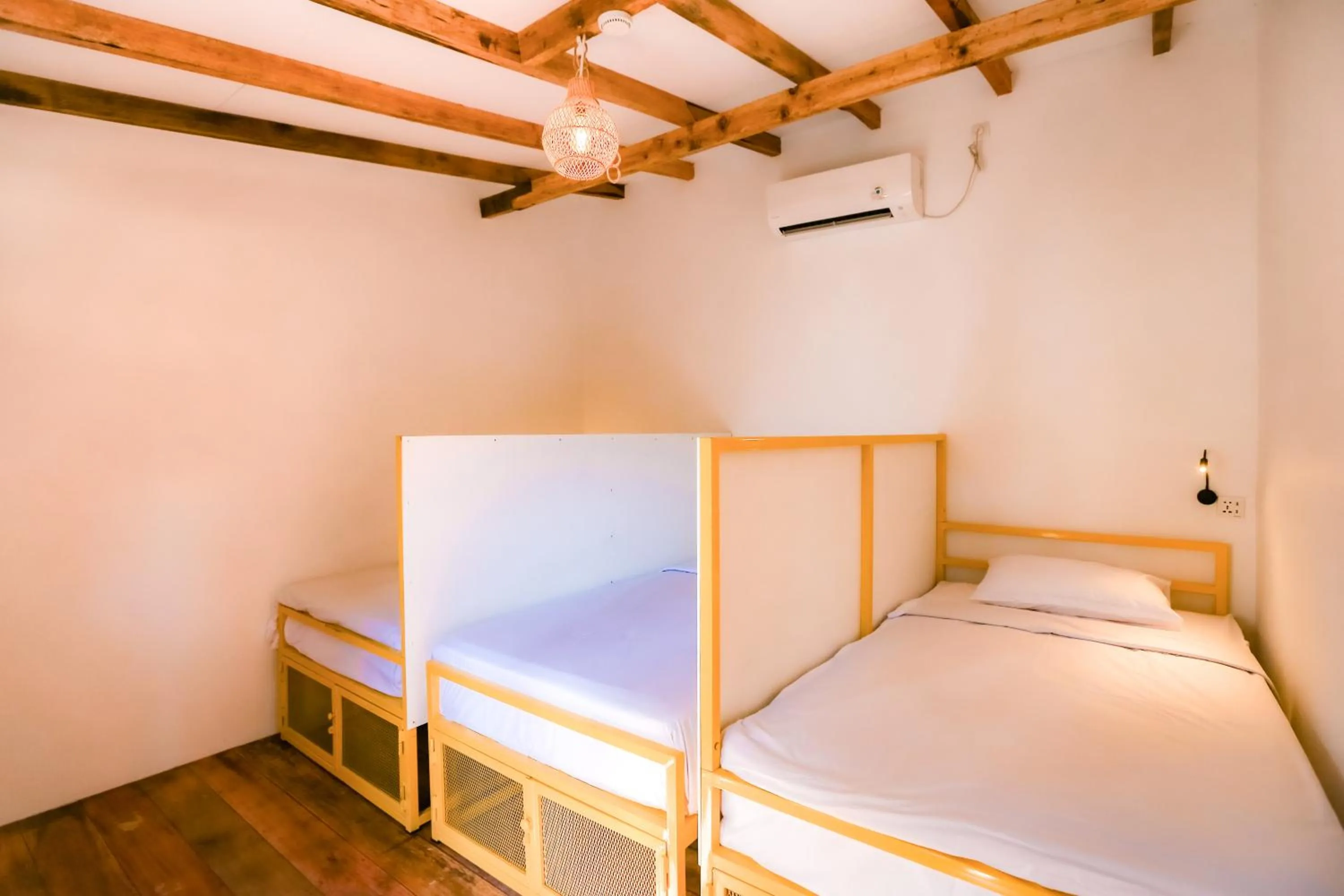 Bed in Mad Monkey Gili Trawangan