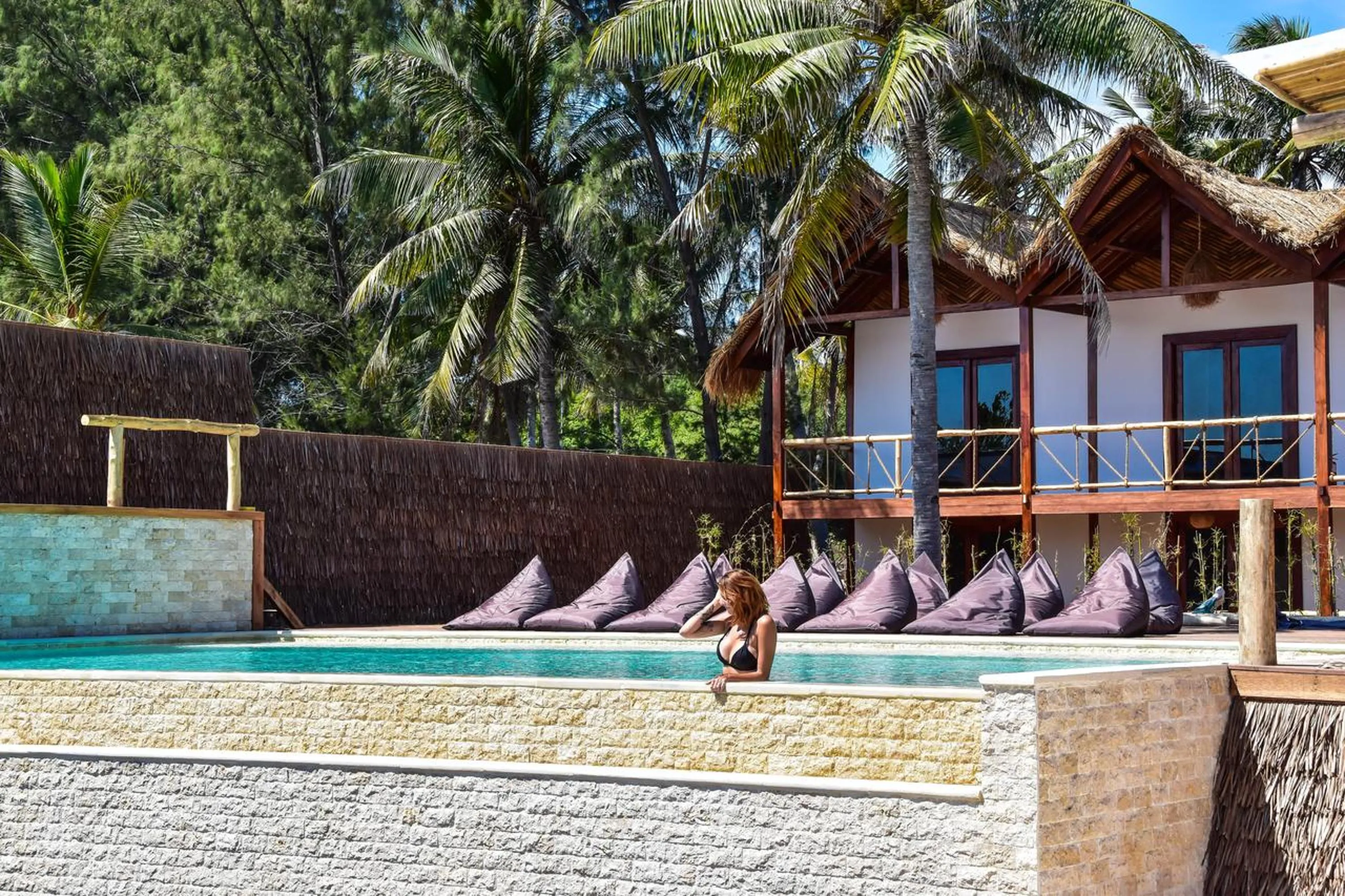 Swimming pool in Mad Monkey Gili Trawangan