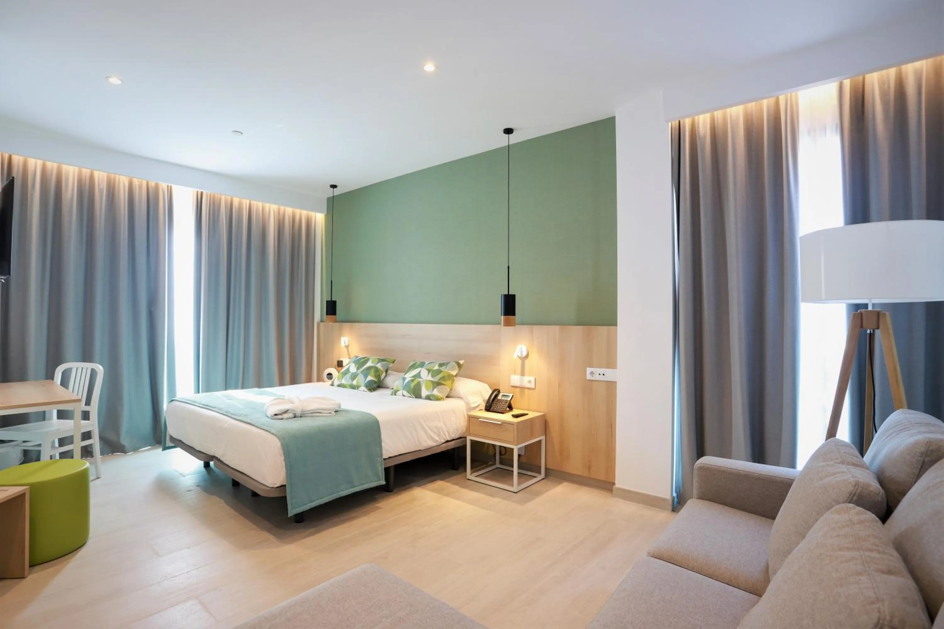 Photo of the whole room, Bed in Hotel Seasun Aniram