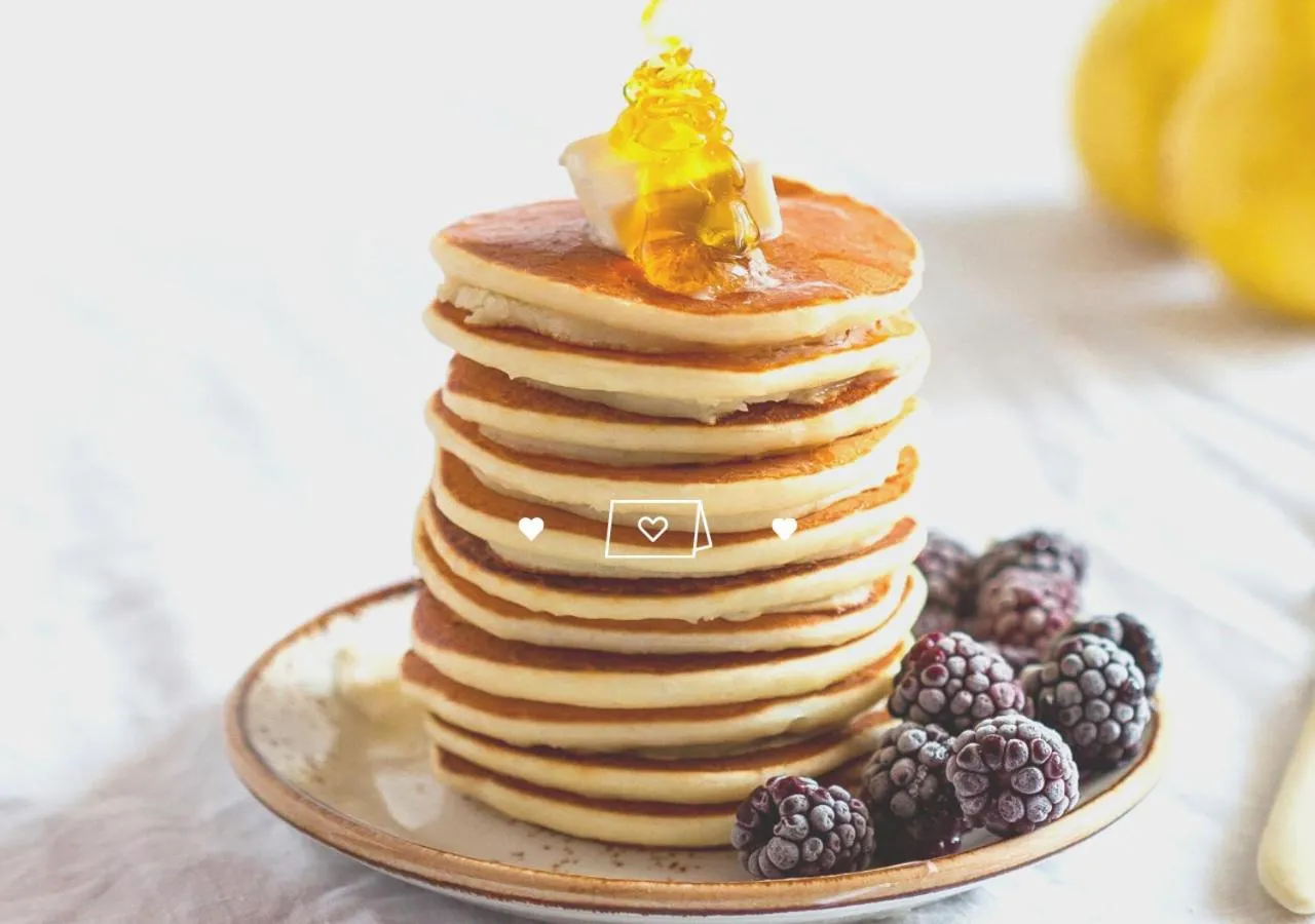 Buffet breakfast in Le Rex Hôtel