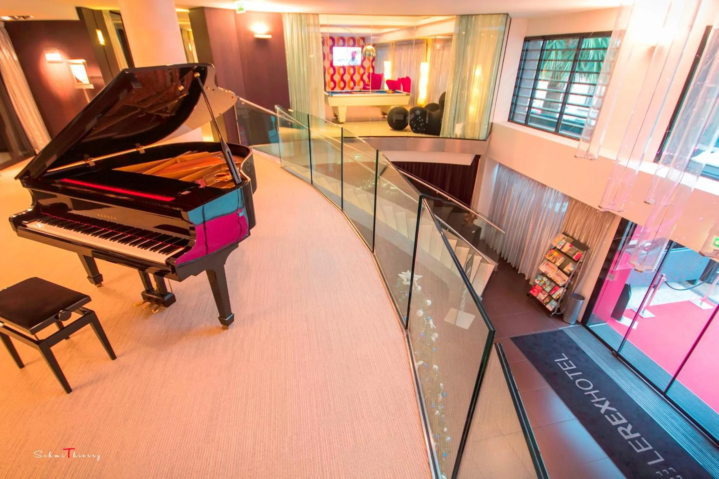 Decorative detail in Le Rex Hôtel